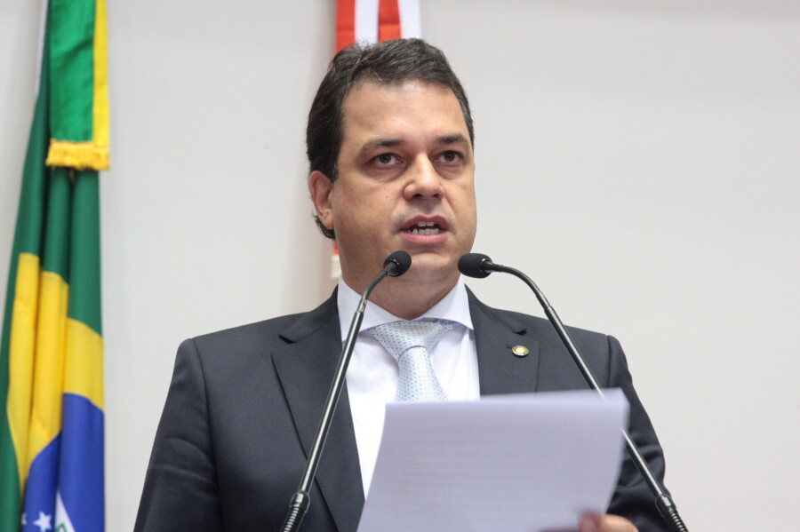 Deputado Rodrigo Minotto defende ampliação do número de agentes penitenciários
