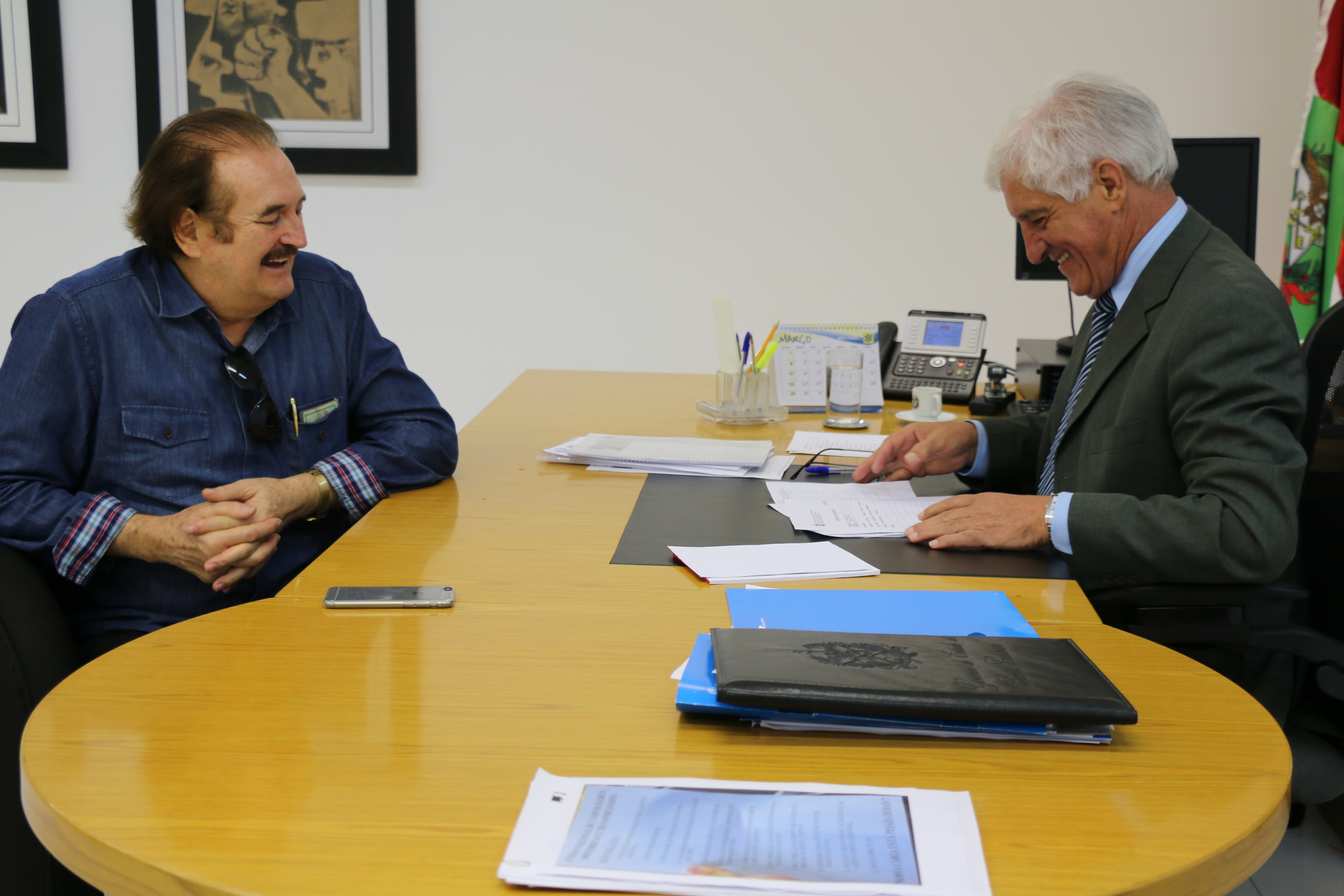Deputado Narcizo Parisotto (DEM),  reuniu-se com o secretário, Nelson Serpa.