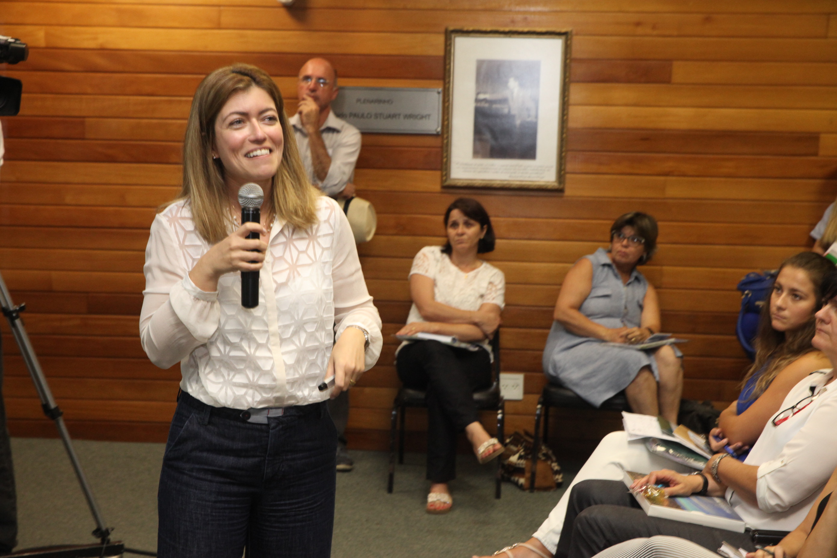Fórum Catarinense de Doeças Raras. Palestrante Tatiana de Sá Pacheco Magalhães. Foto: Fábio Queiroz / Agência AL