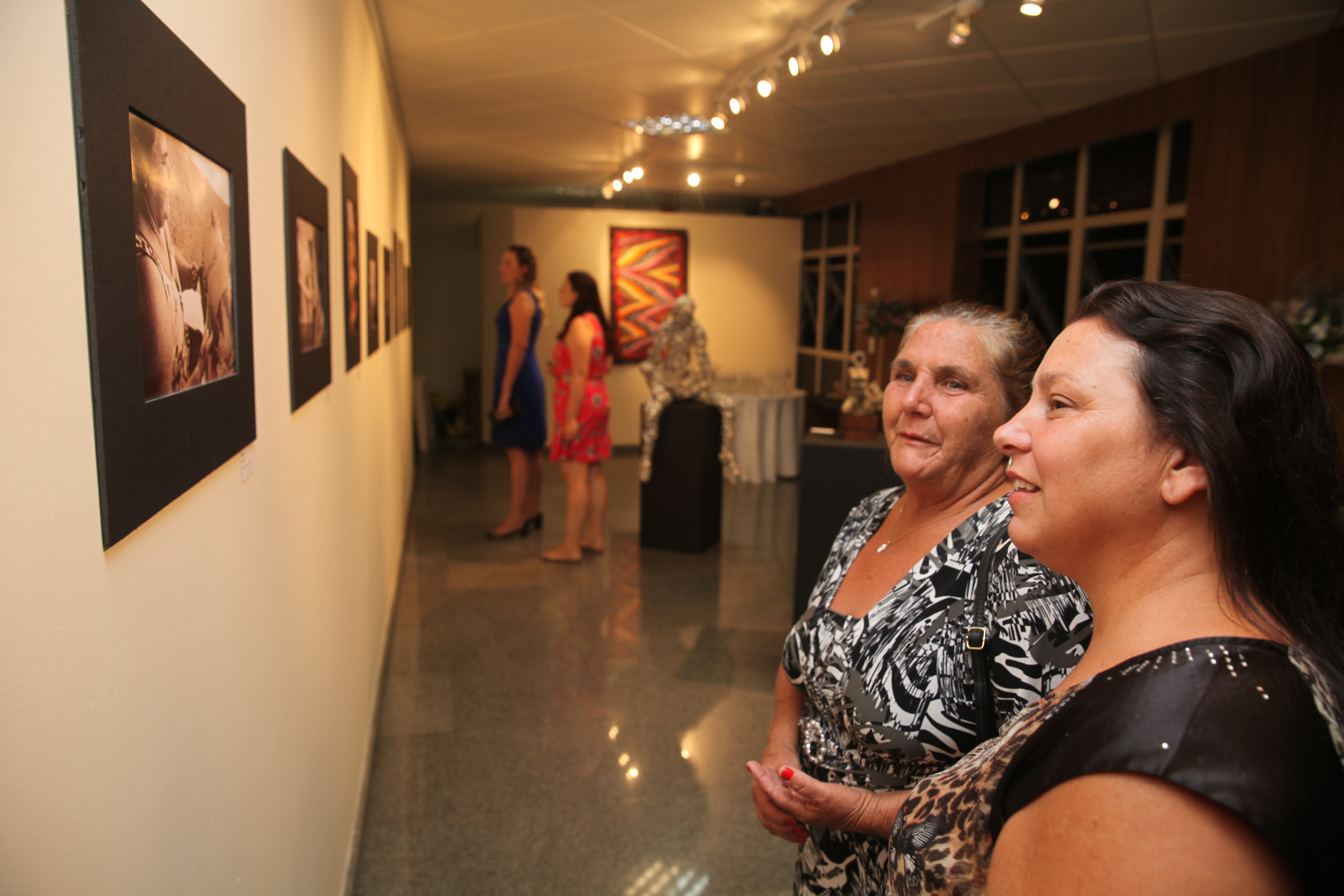 Exposição Mulheres que fazem arte