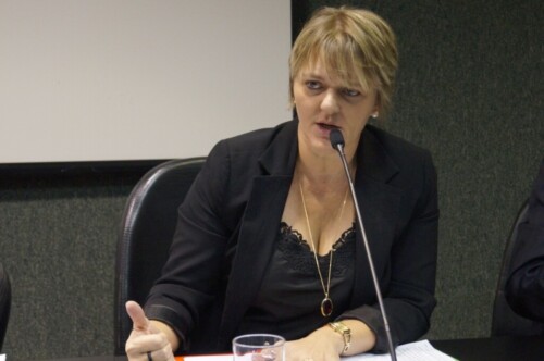 Deputada Luciane reivindica reabertura da escola João XXIII de Tubarão