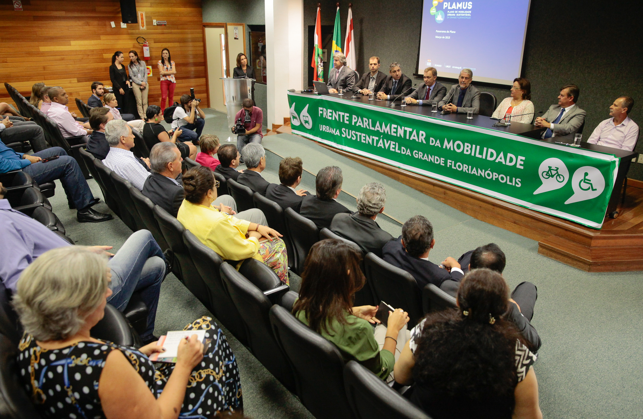 Lançamento da Frente Parlamentar da Mobilidade Sustentável da Grande Florianópolis. Foto: Miriam Zomer/Agência AL