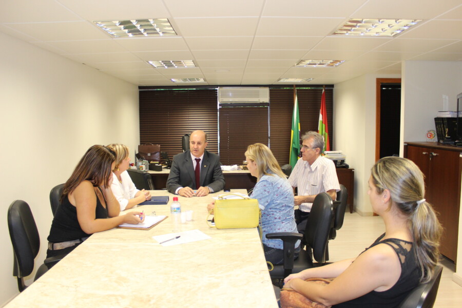 Deputado Zé Milton recebe diretoria do Instituto de Saúde Vida FOTO: Assessoria do deputado José Milton Scheffer