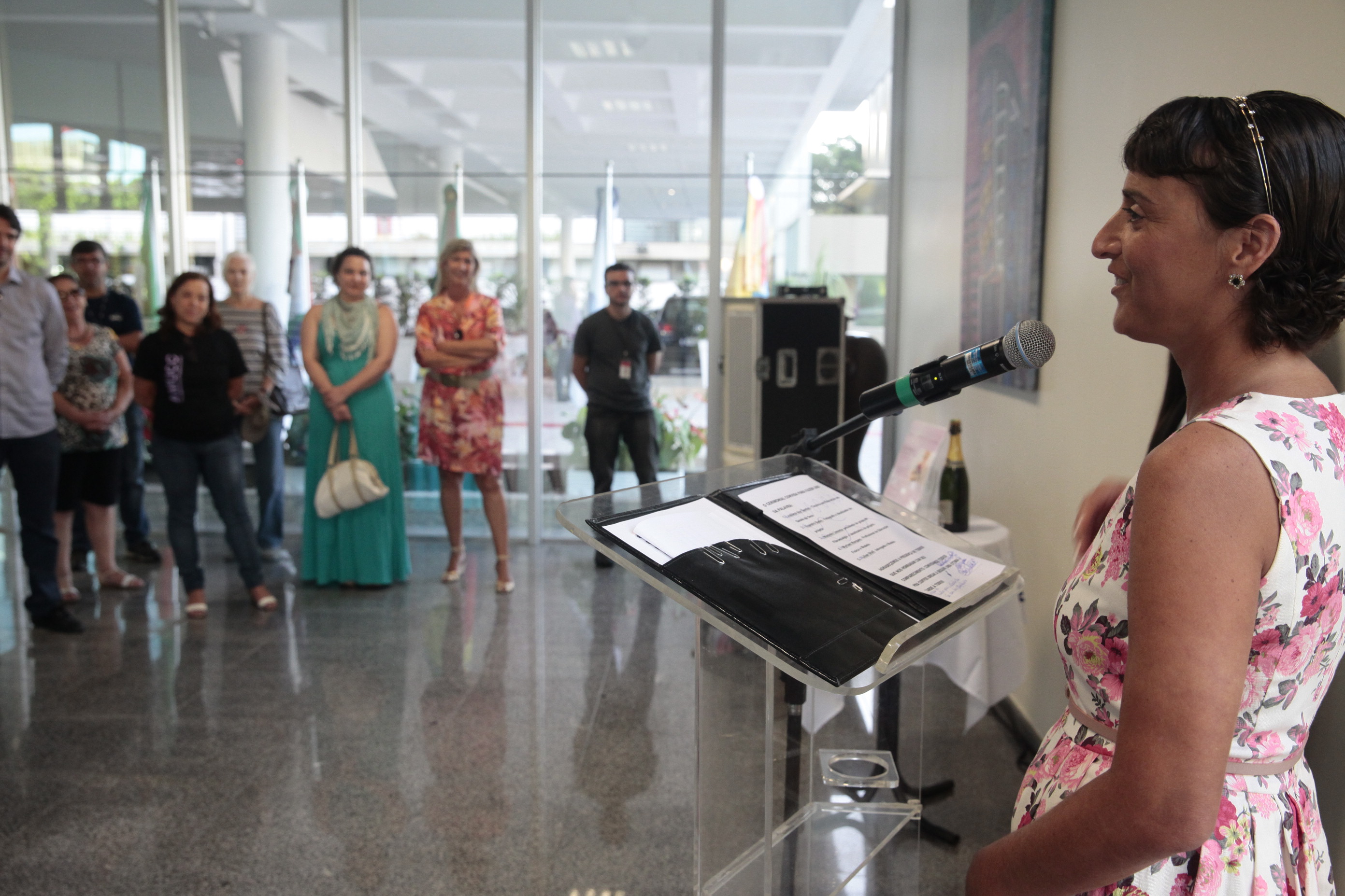 Abertura da exposição fotográfica De corpo e alma - que expõe mulheres mastectomizadas. Foto: Eduardo Guedes de Oliveira / Agência AL