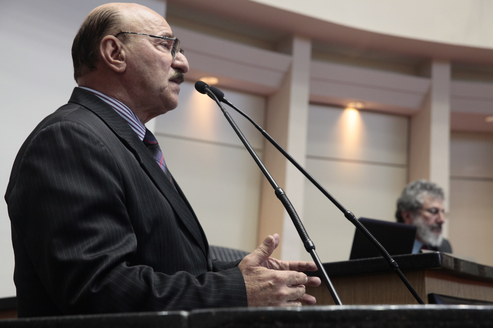 Manoel Mota comenta o andamento de obras no Sul do estado