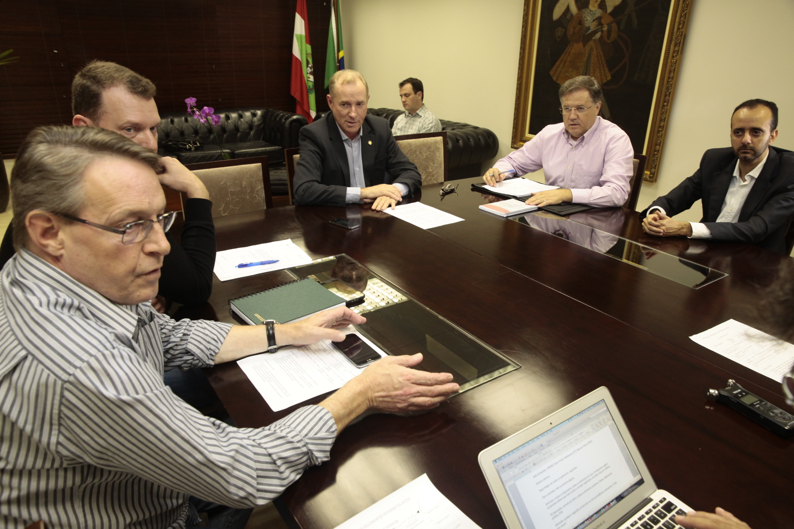 Comissão parlamentar para consolidar a legislação estadual e aprimorar o Regimento Interno. Foto: Miriam Zomer/Agência AL