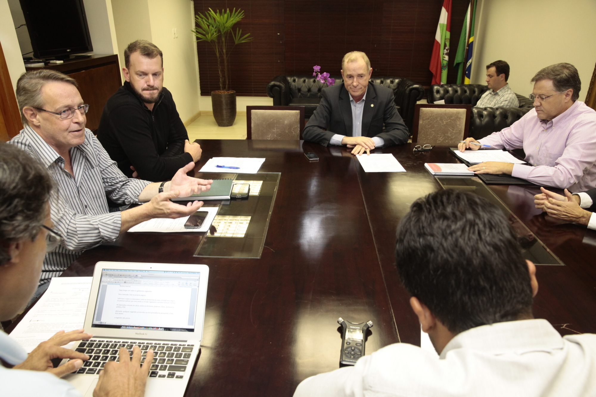 Comissão vai colher sugestões para revisão do Regimento Interno