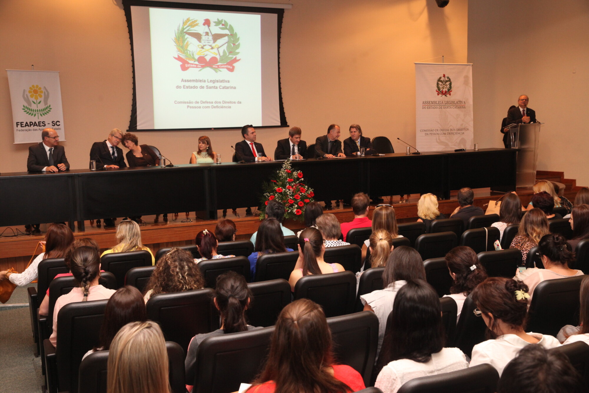 Evento na Assembleia debate ações de prevenção a deficiência