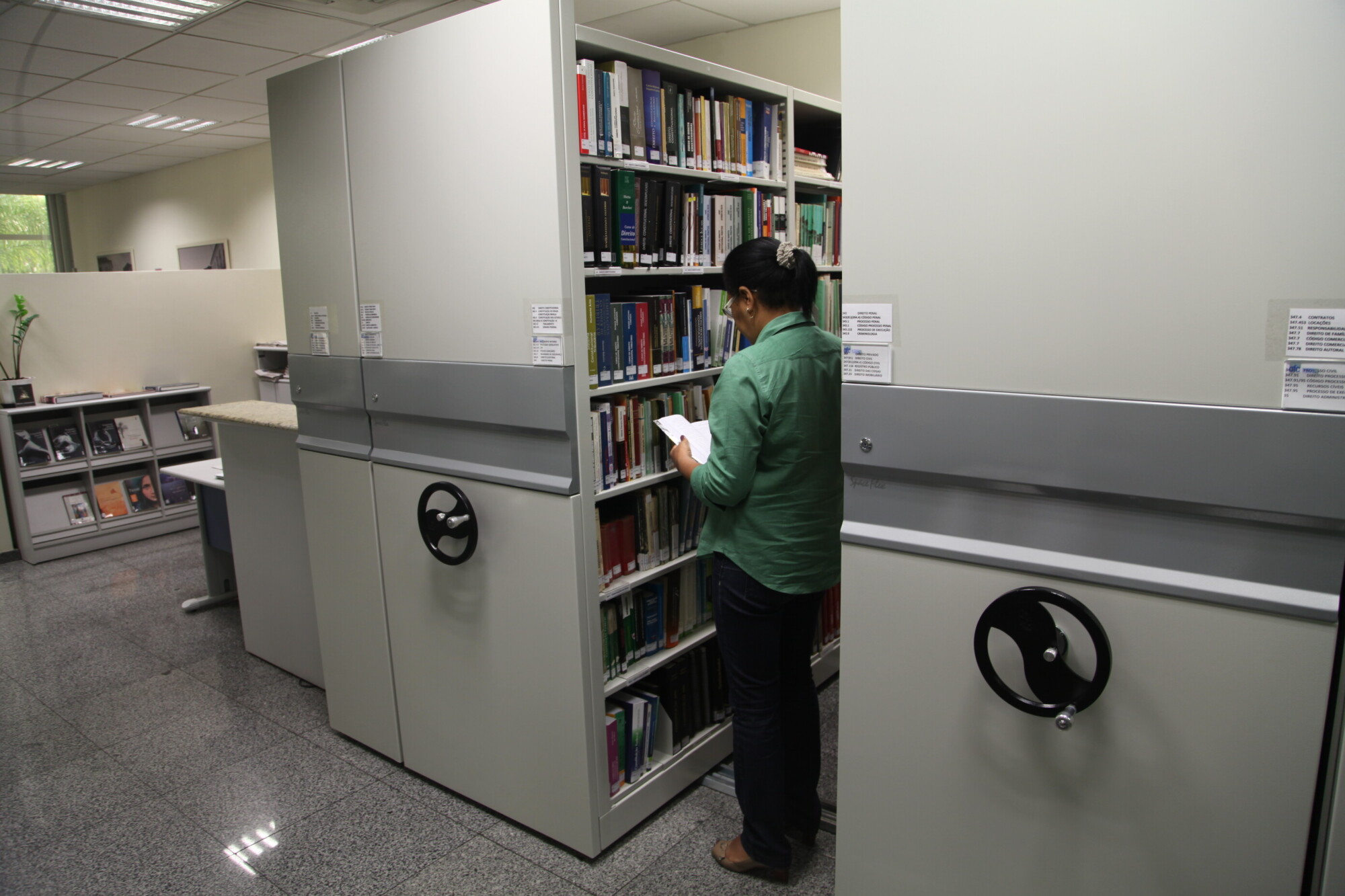 Biblioteca do Poder Legislativo oferece acervo técnico