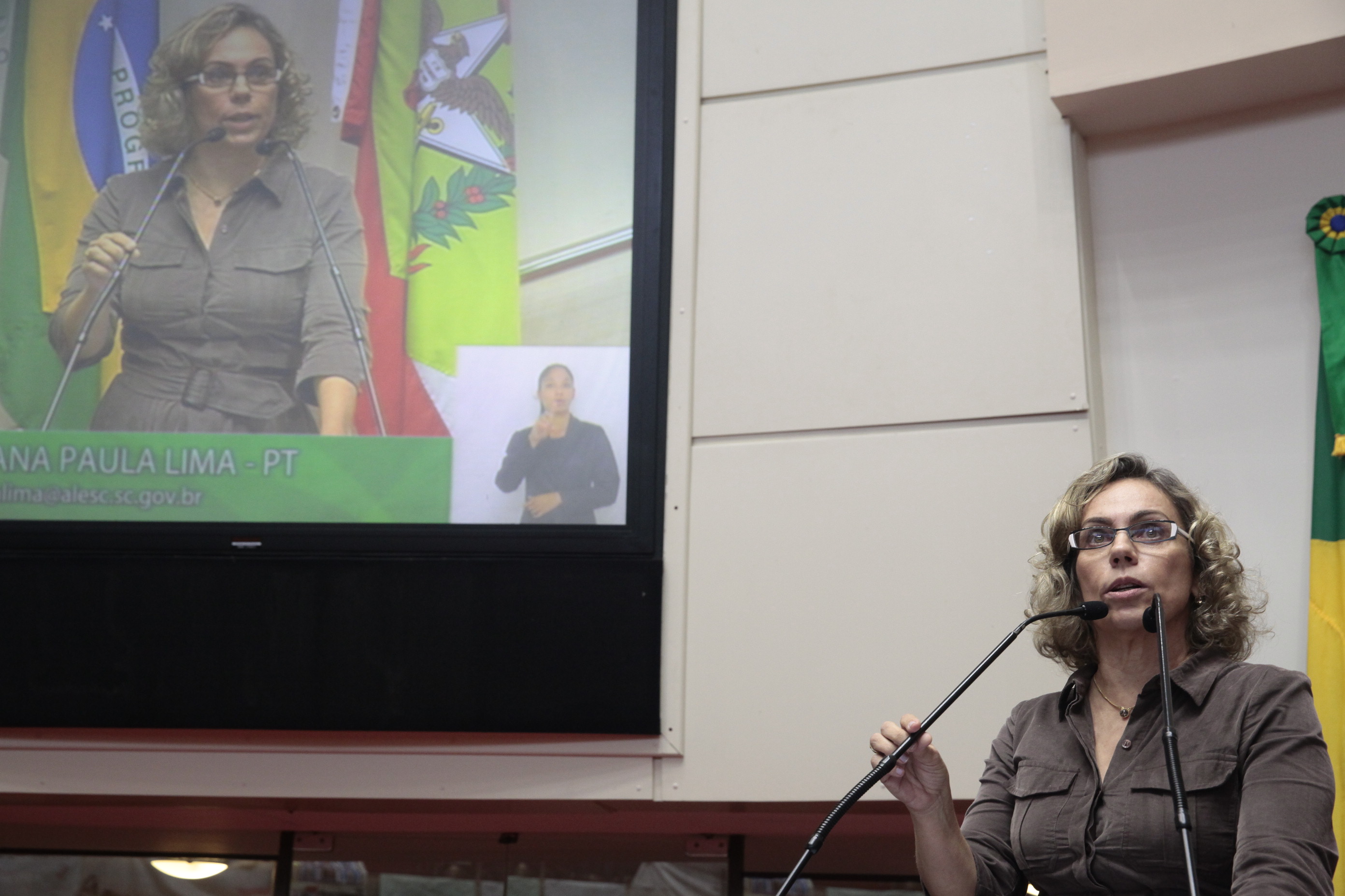 Ana Paula Lima (PT) Plenário Foto: Eduardo Guedes de Oliveira / Agência AL