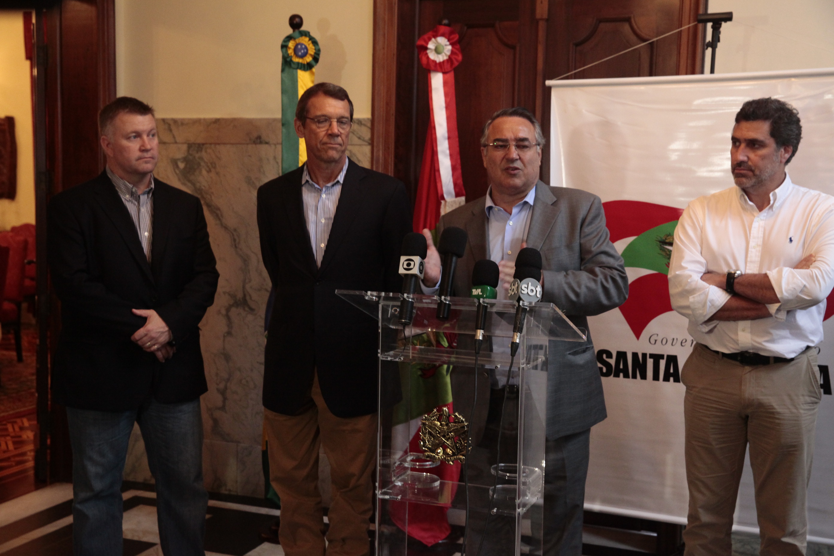 Coletiva sobre a Ponte Hercílio Luz. Foto: Eduardo Guedes de Oliveira / Agência AL