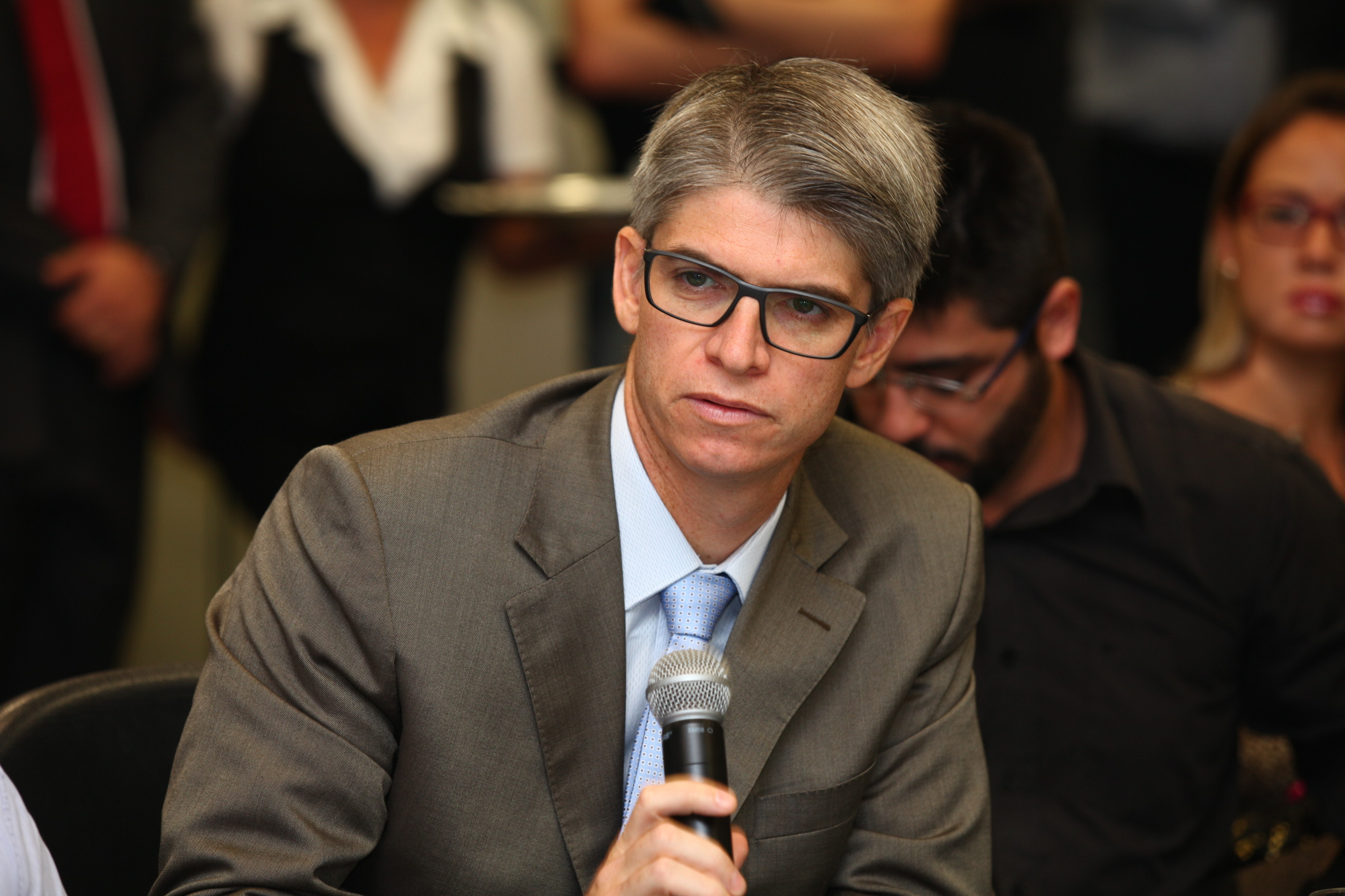 Comissão de Transportes e Desenvolvimento Urbano - Alessandro Abreu