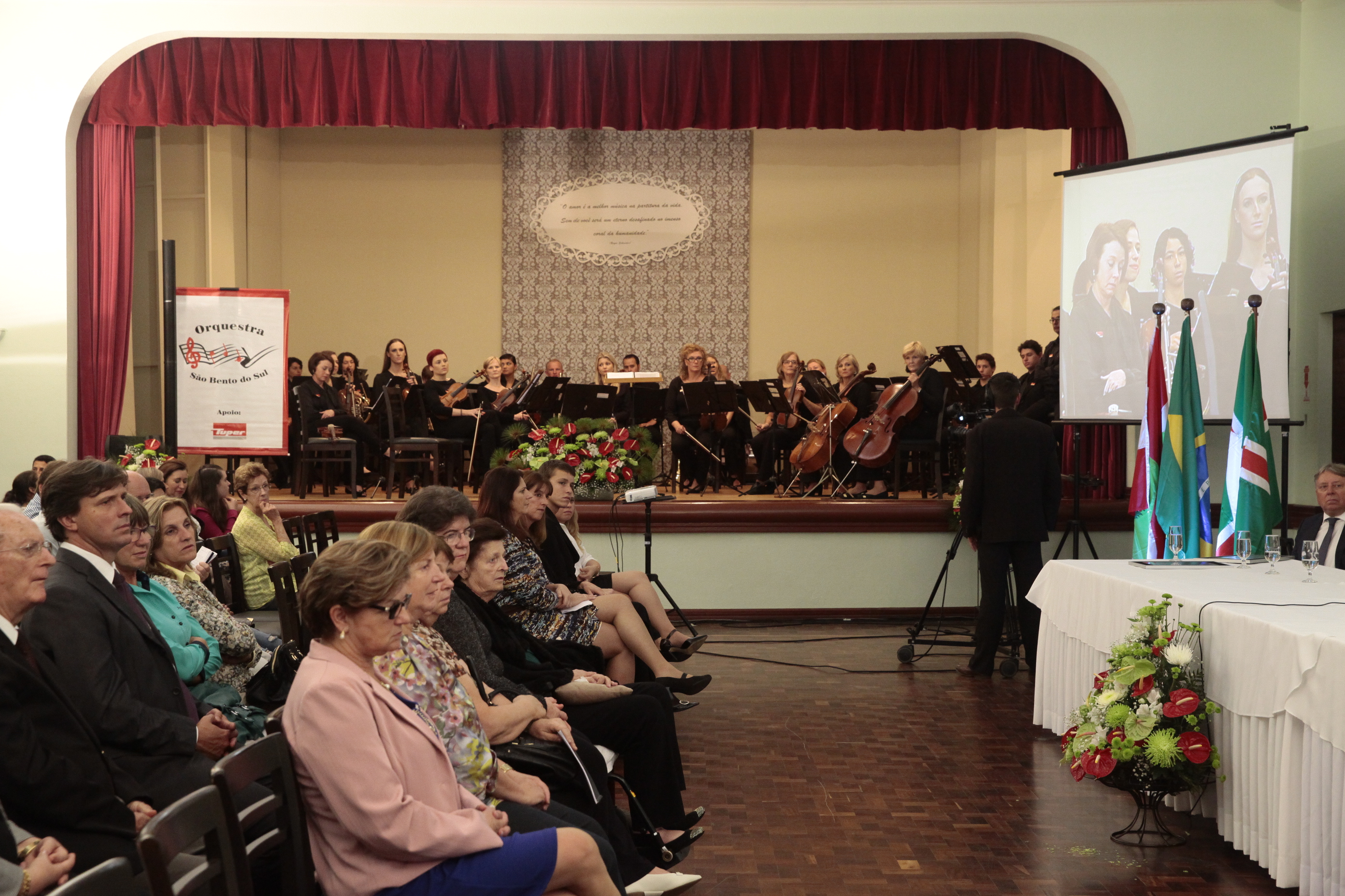 Sessão Solene em homenagem à Orquestra  São Bento do Sul pela passagem de seus 60 anos de fundação. Foto: Miriam Zomer/Agência AL