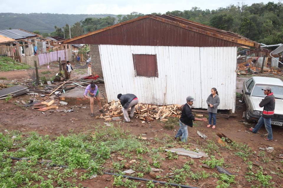 Exército está em SC para ajuda à cidades atingidas pelo tornado