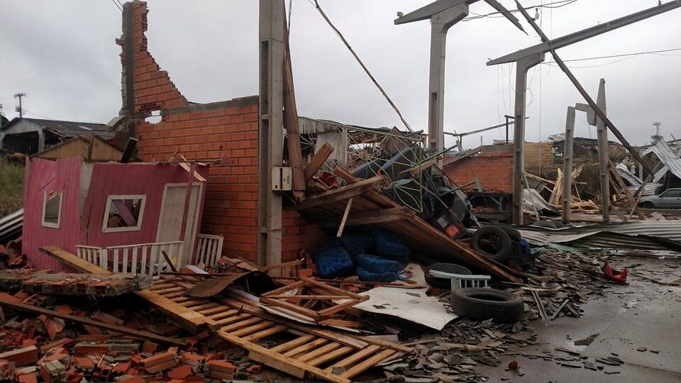 Defesa Civil já cadastrou 1.447 famílias atingidas pelos tornados no Oeste de SC