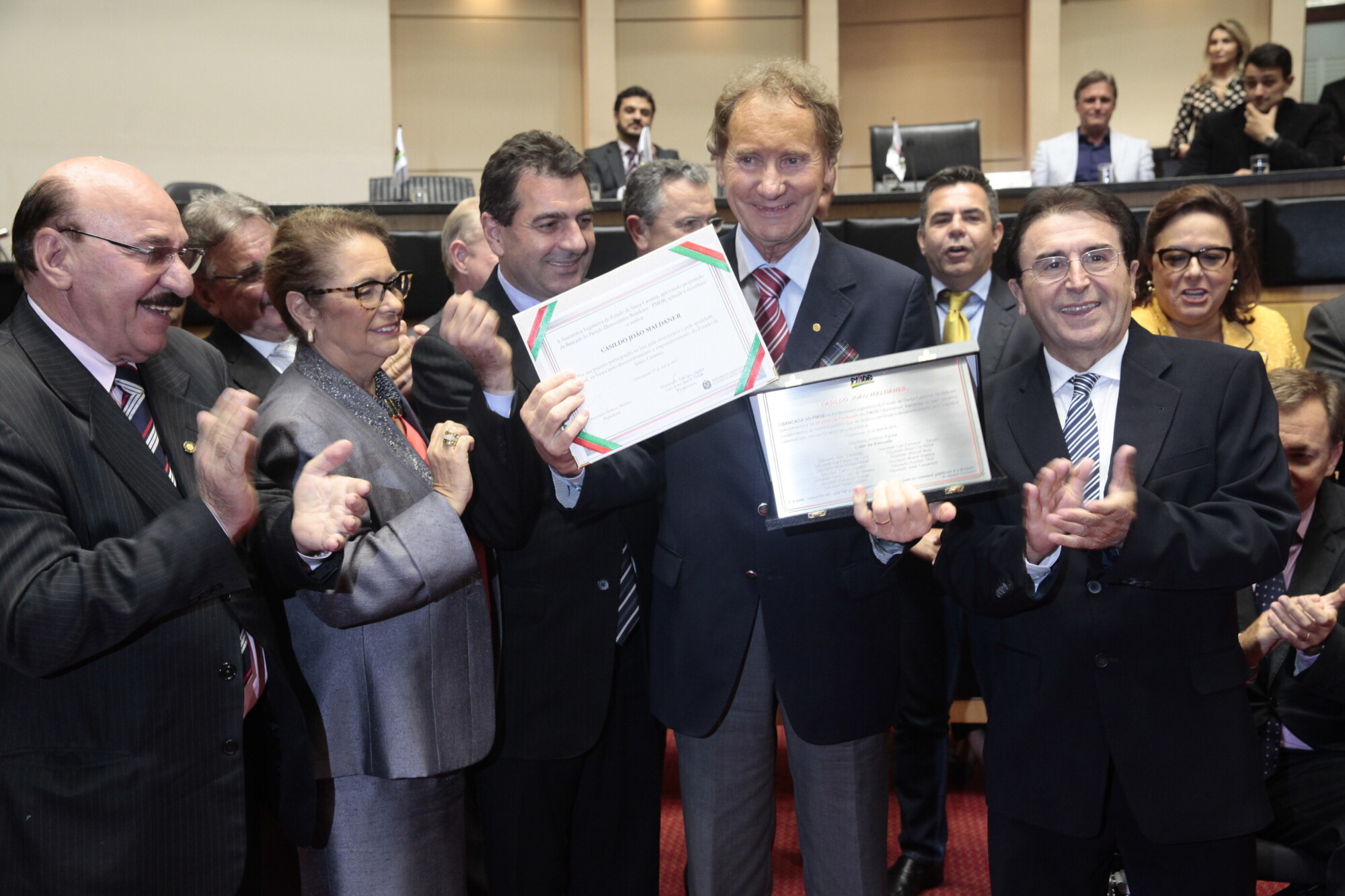 PMDB-SC comemora 49 anos e recebe homenagem na Assembleia