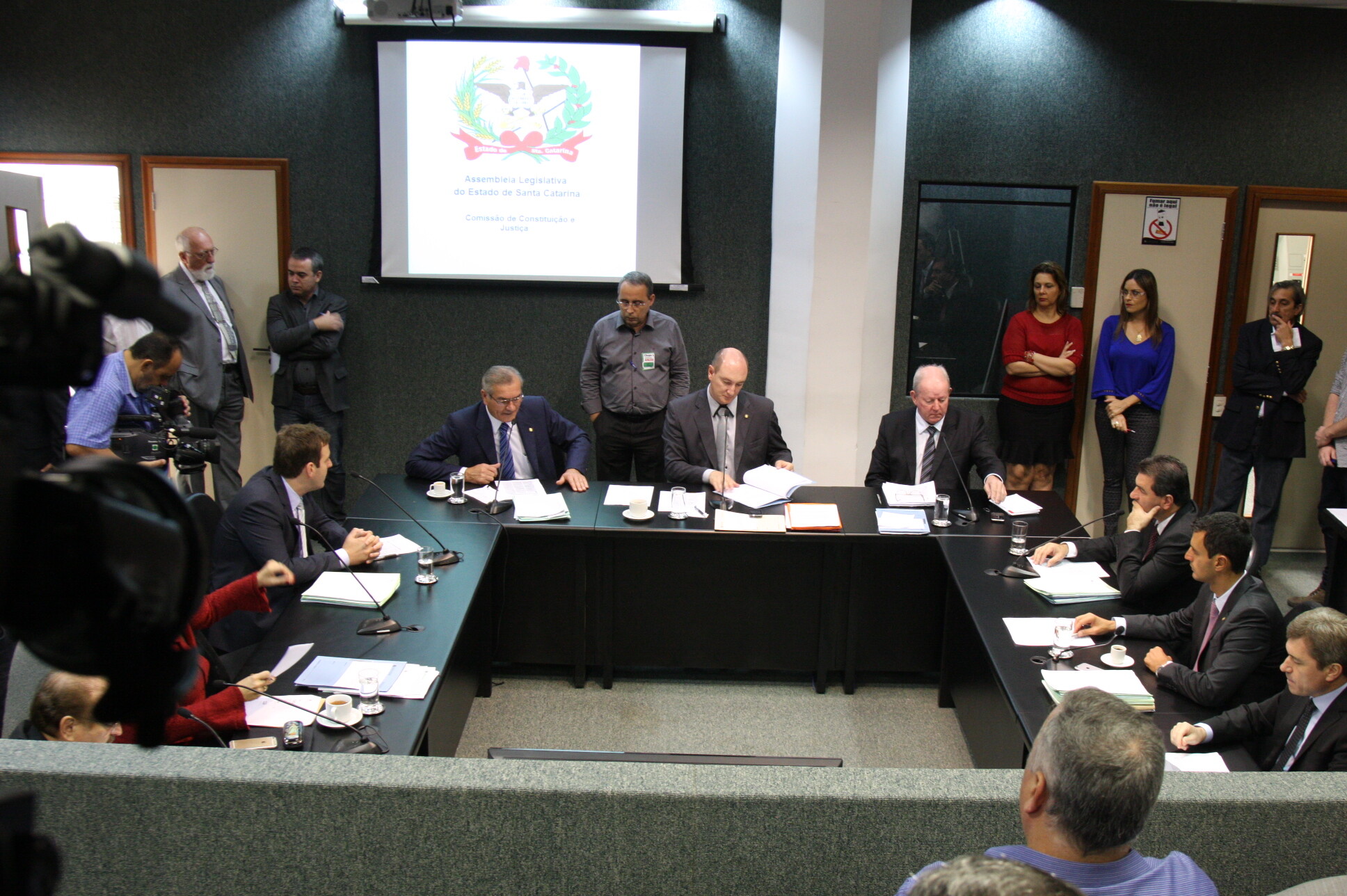 CCJ admite PEC sobre recursos para defesa civil privada