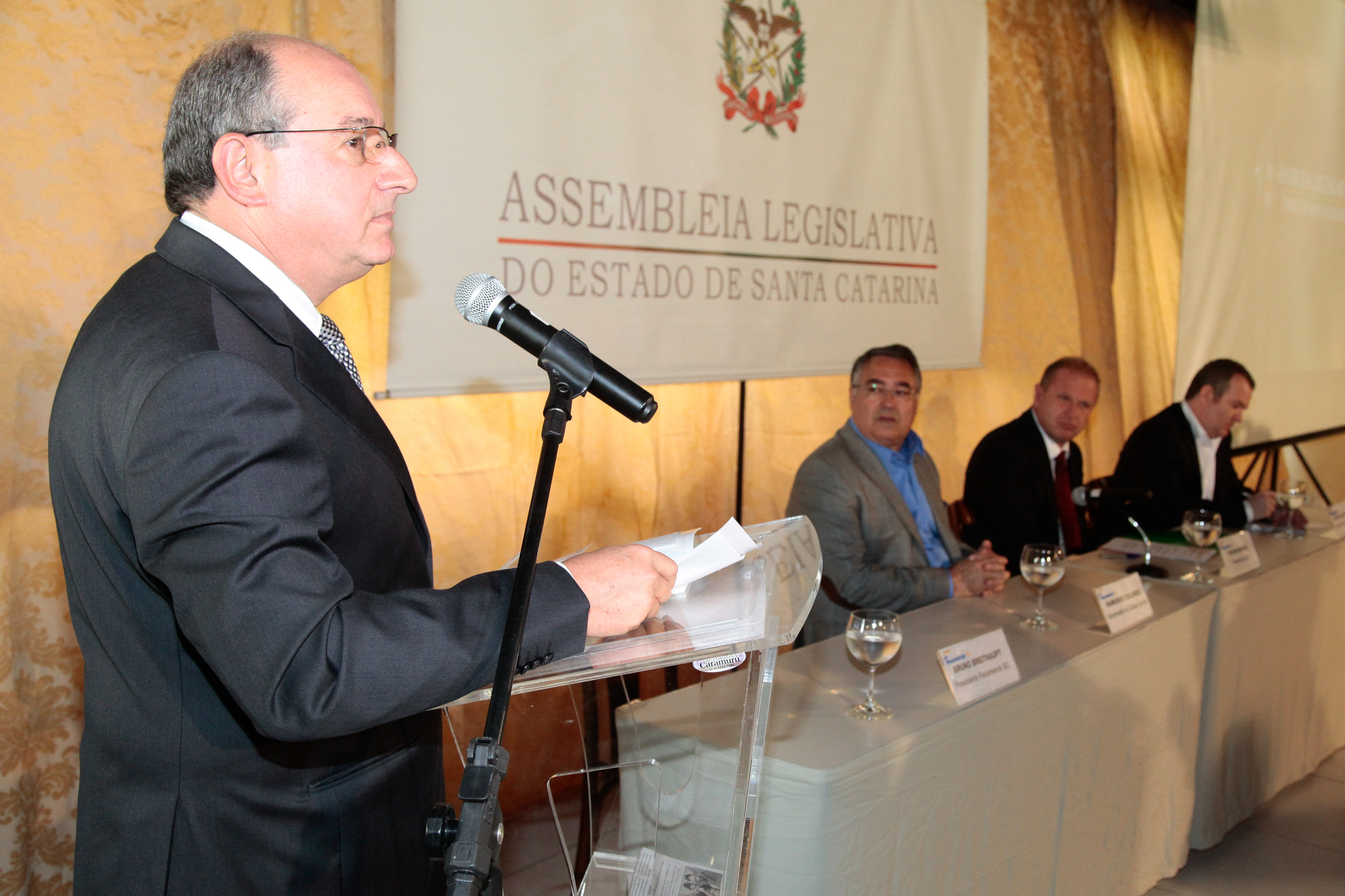 Bruno Breithaupt, Presidente da Fecomércio SC. Lançamento da Campanha Gente que faz a Diferença. Foto: Miriam Zomer/Agência A