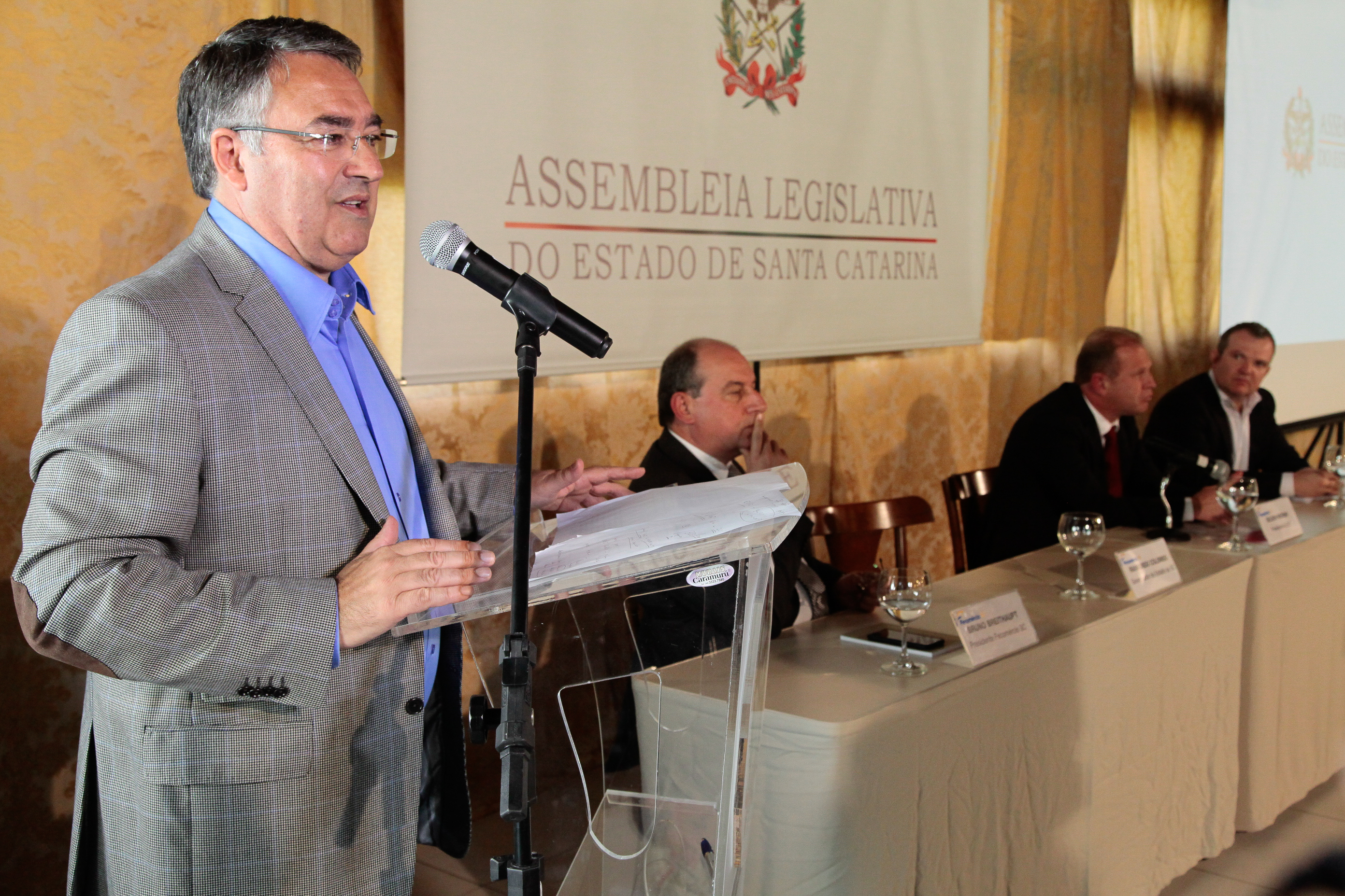Lançamento da Campanha Gente que faz a Diferença. Governador Raimundo Colombo. Foto: Miriam Zomer/Agência AL