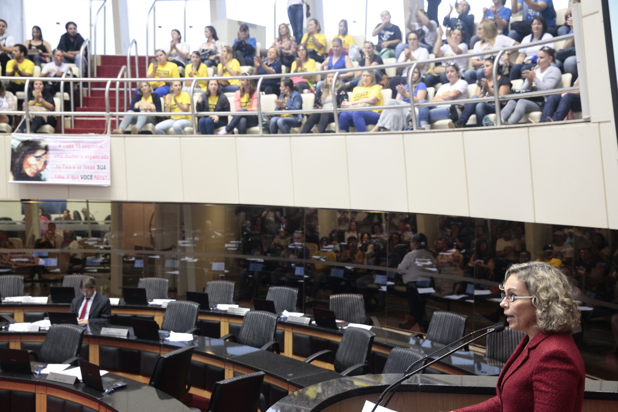 Greve do magistério repercute no Plenário da Assembleia Legislativa