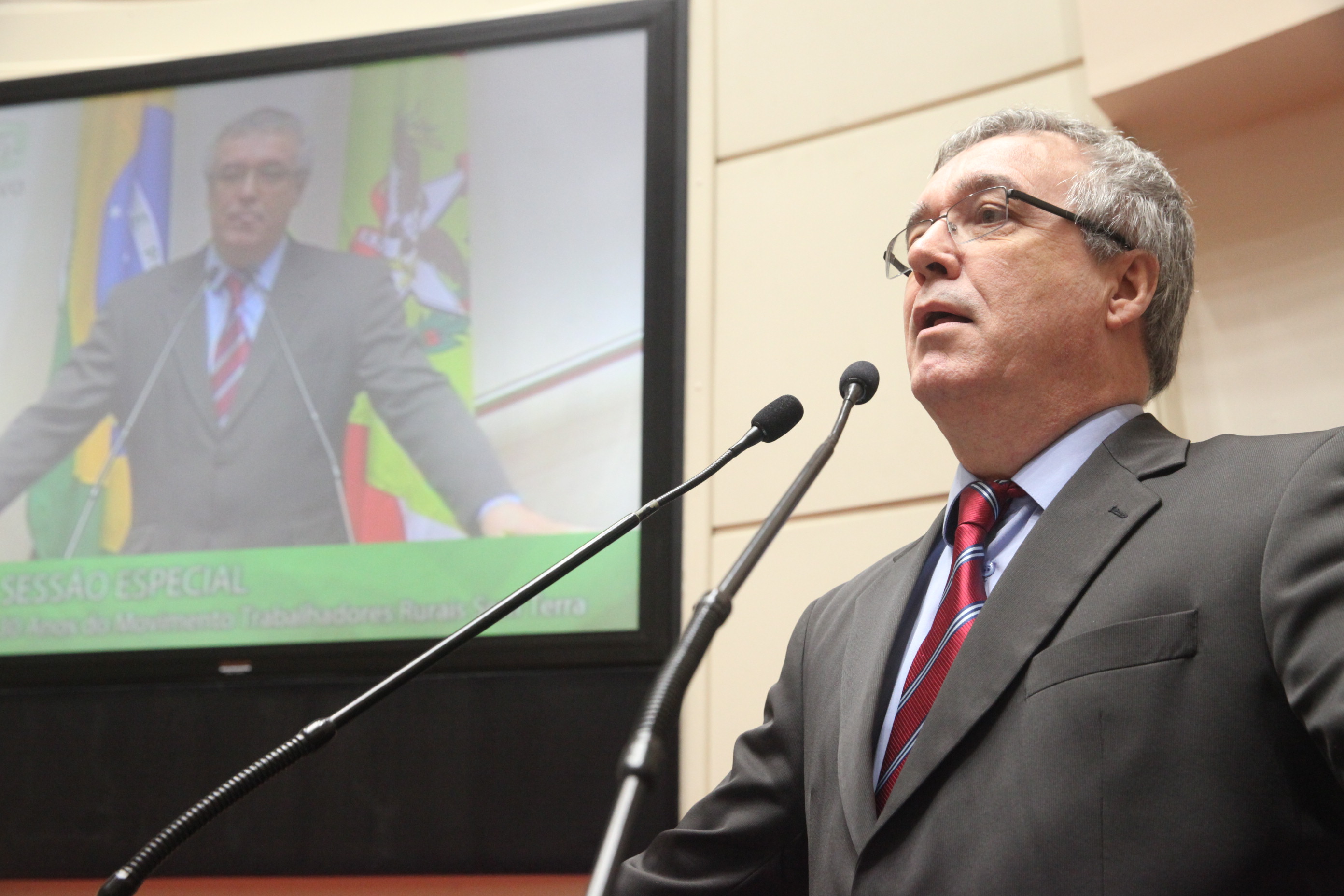 Desembargador Lédio Rosa de Andrade. Sessão Especial em homenagem aos 30 Anos do MST de SC. Foto: Fábio Queiroz / Agência AL