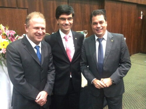 Deputado Rodrigo Minotto presente na posse da nova diretoria da Adepol