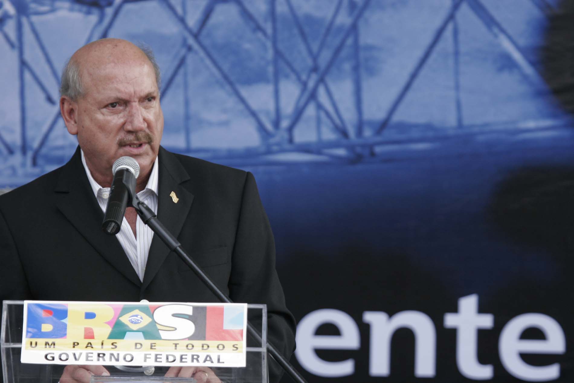 Em 27 de fevereiro de 2009, o então governador inaugurou obra do sistema elétrico em SC. Foto: DIvulgação / Agência AL