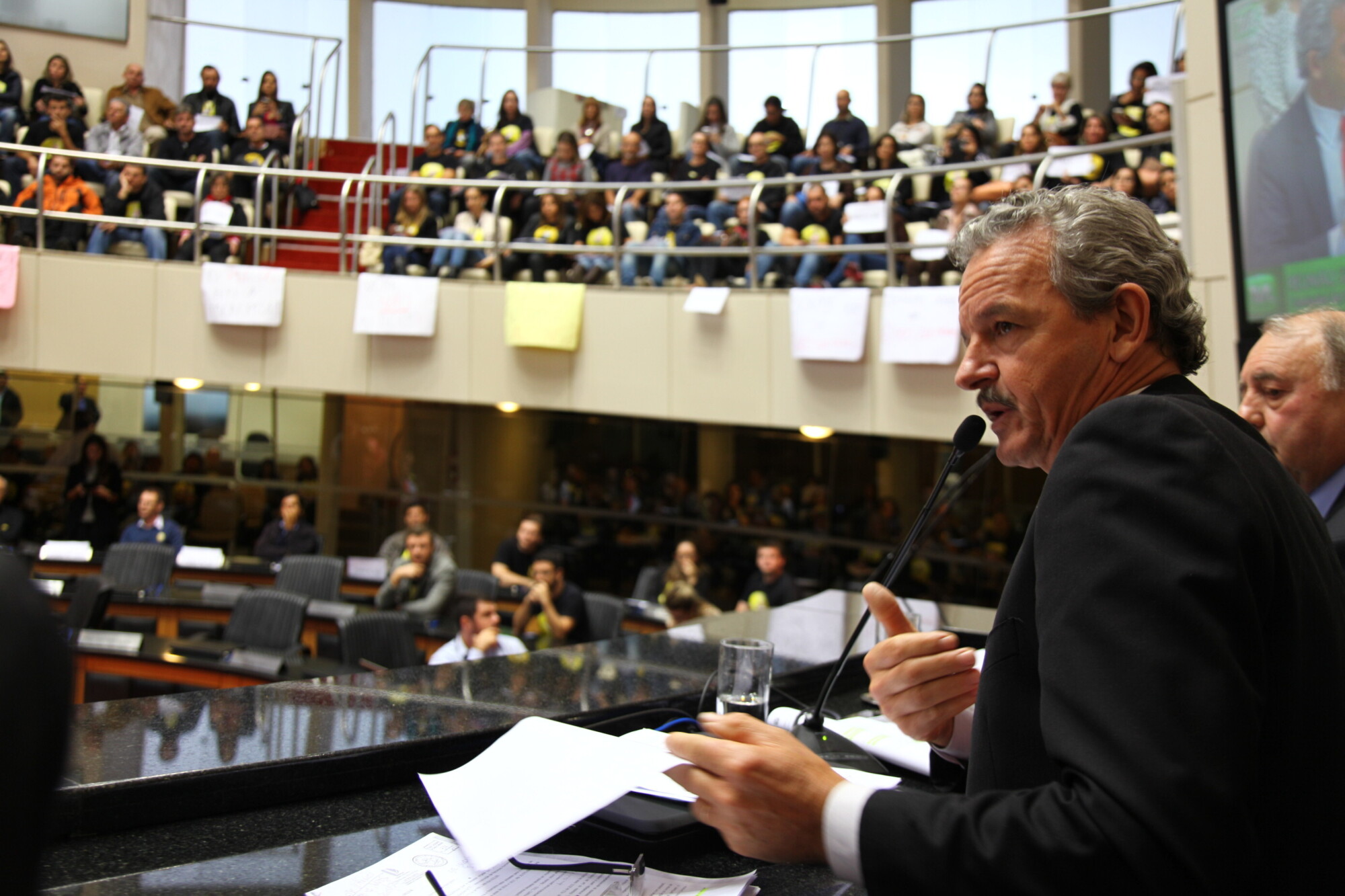 Deputado Dirceu Dresch, autor do pedido de audiência para debater a criação de um plano de cargos e salários para servidores do TJ FOTO: Solon Soares/