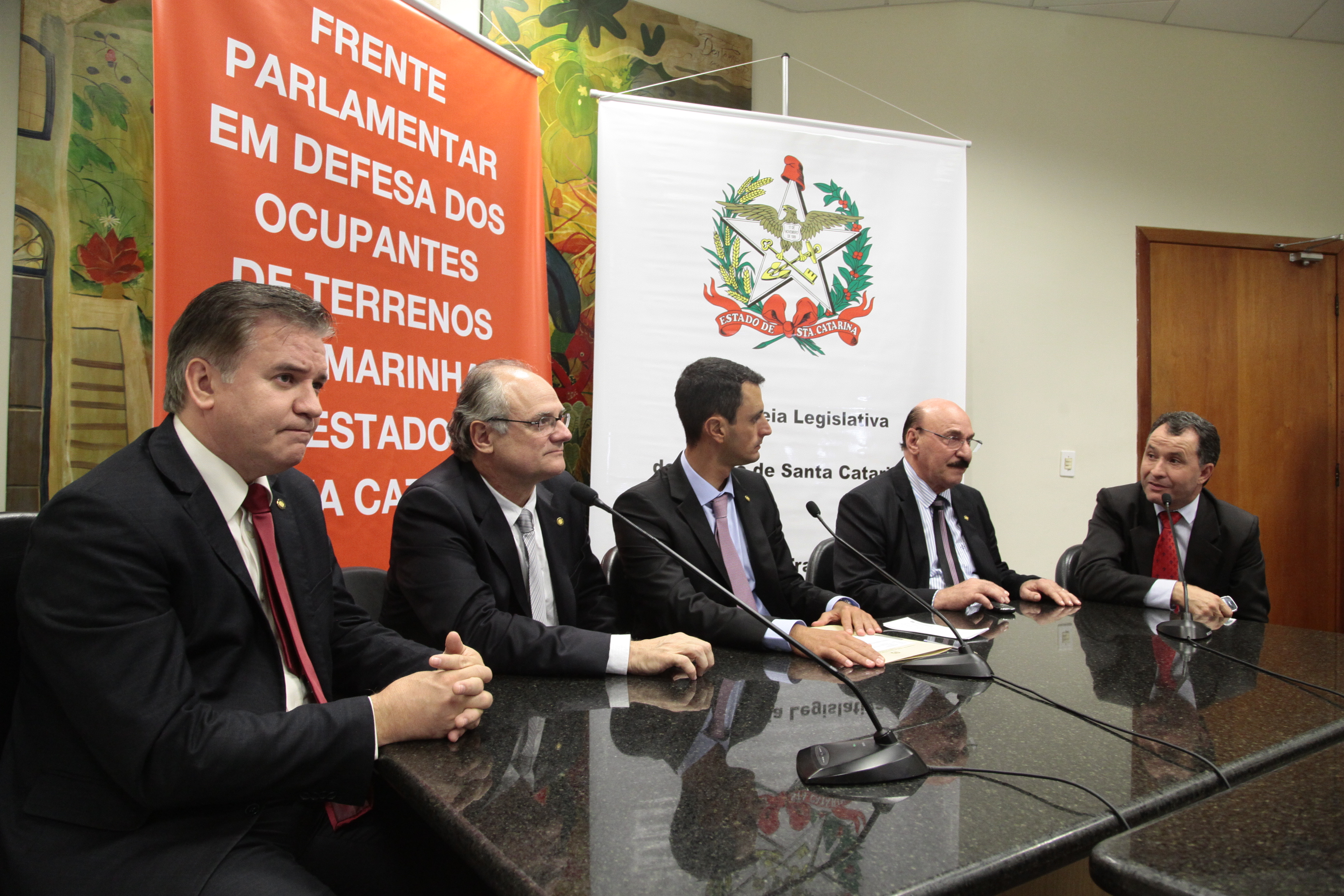 Lançamento da Frente Parlamentar em Defesa dos Ocupantes de Terrenos de Marinha. Fotos: Miriam Zomer/Agência AL