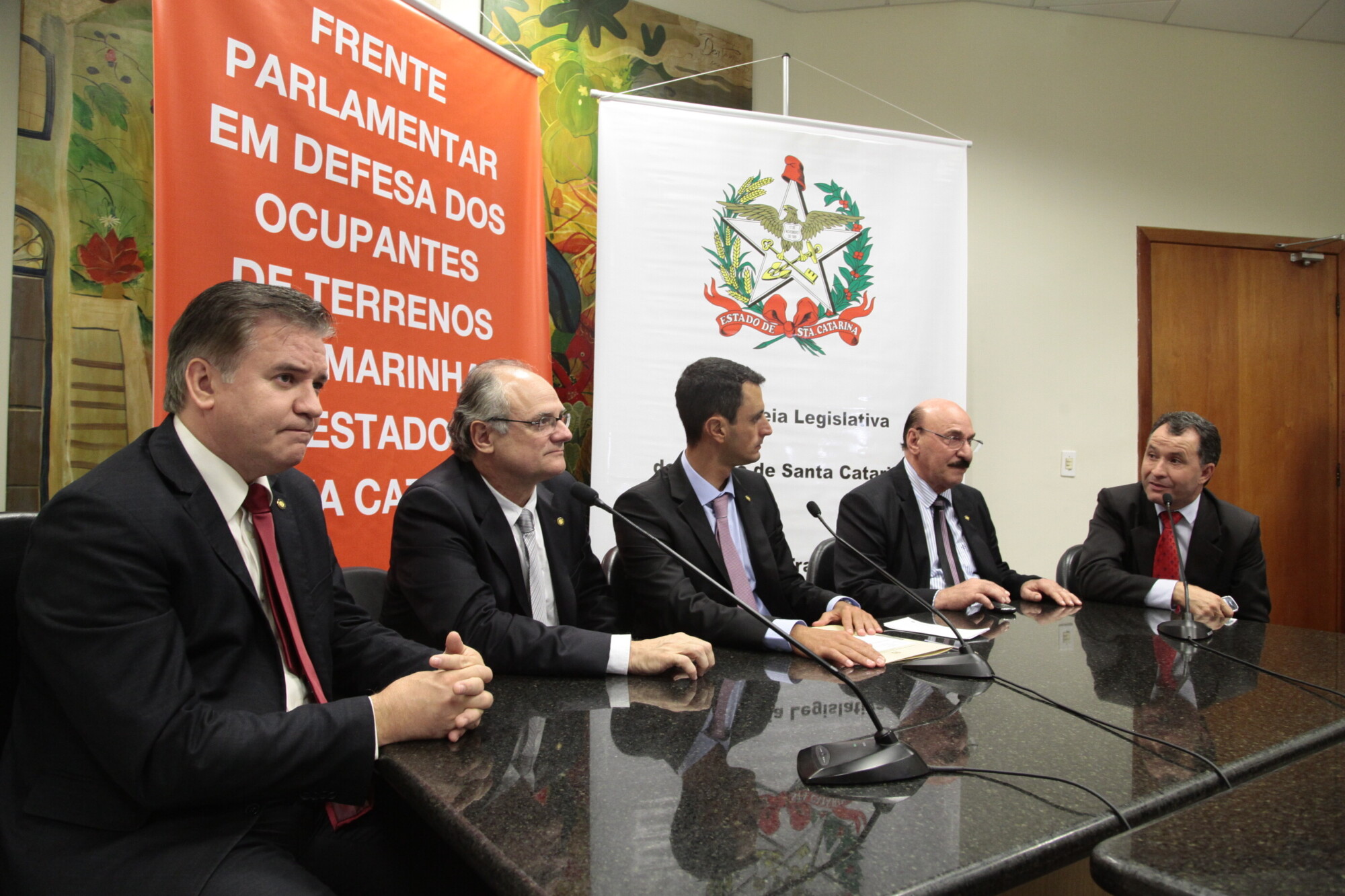 Frente parlamentar sobre terrenos de marinha é instalada na Alesc