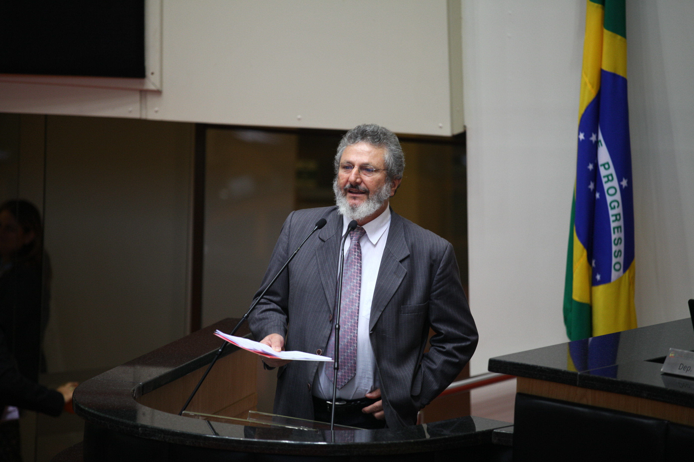 Sessão Plenária - Deputado Padre Pedro Baldisera (PT) - Foto:Solon Soares