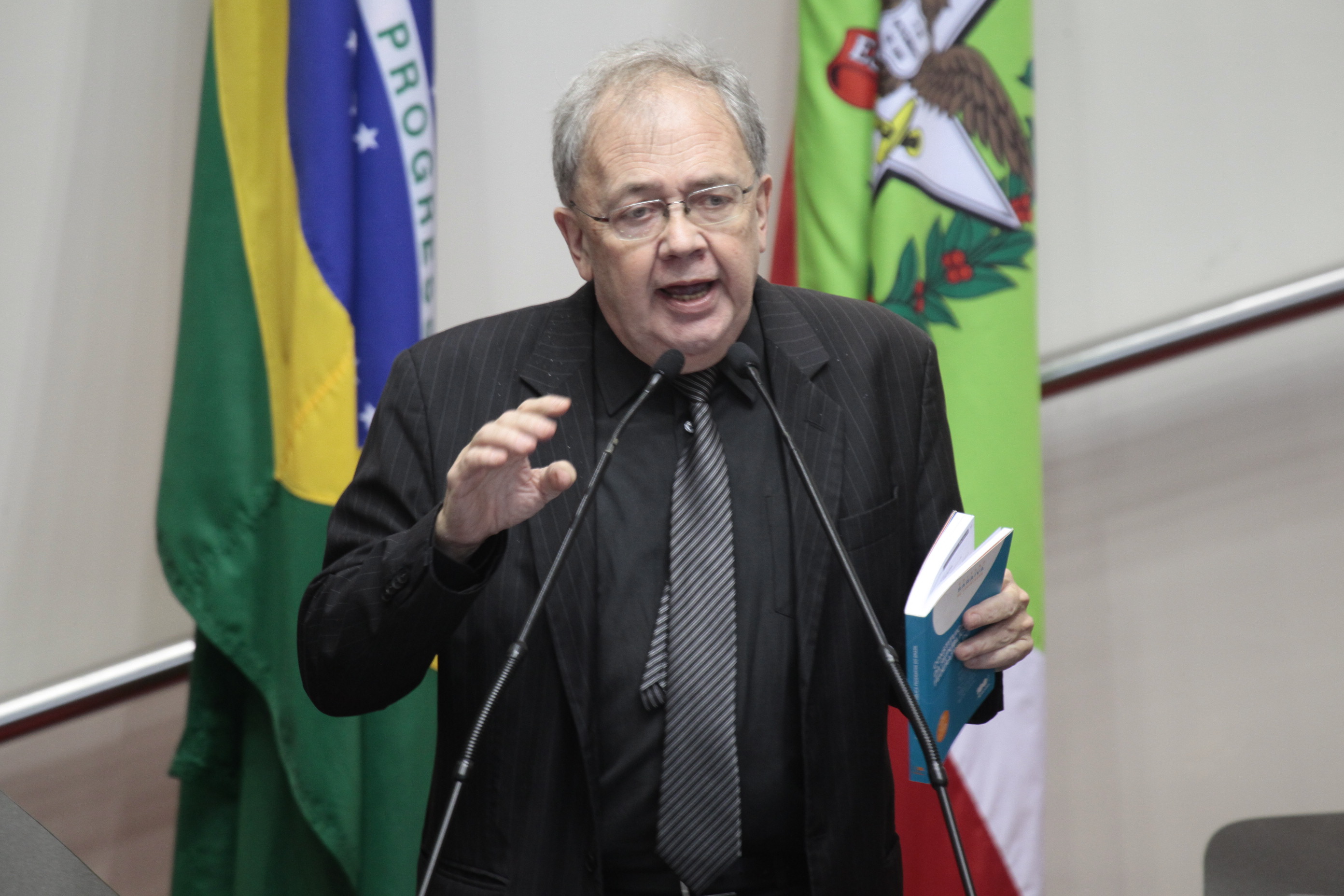 Sessão Plenária - Deputado Fernando Coruja (PMDB). Foto: Miriam Zomer/Agência AL