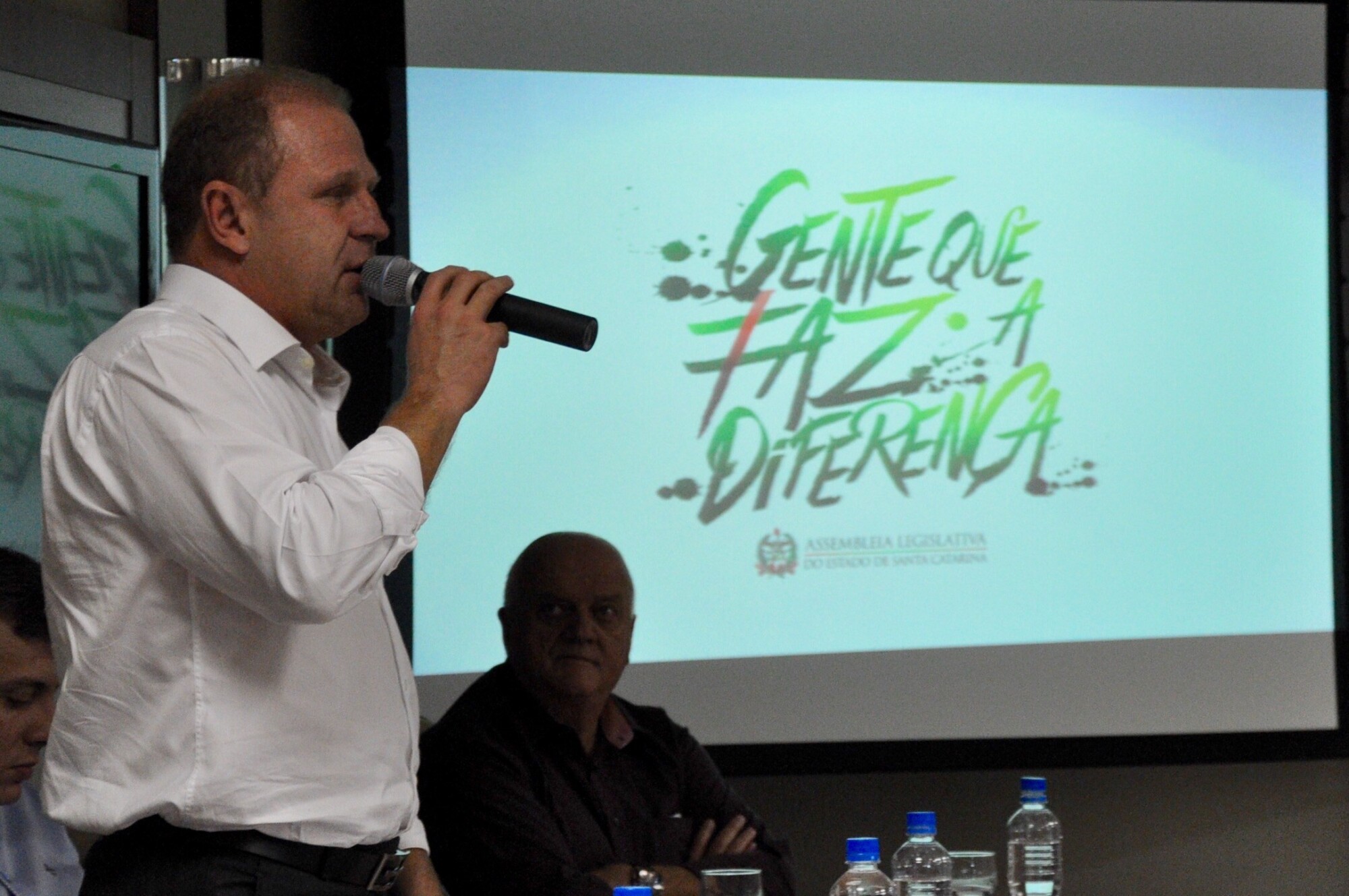 Merisio fala a empresários de Tubarão sobre diferenciais de Santa Catarina