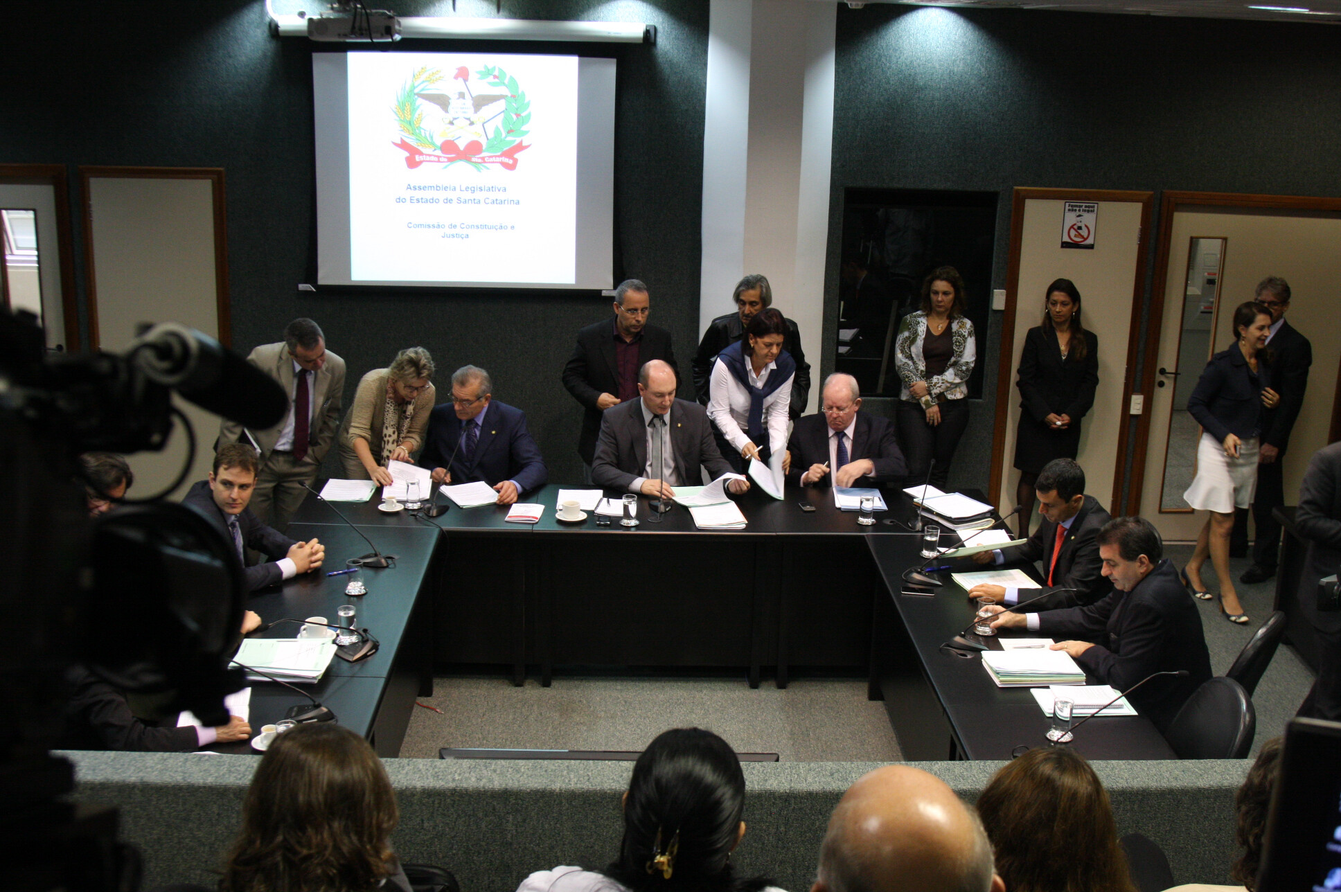 CCJ aprova projeto que obriga a instalação de hidrômetros individualizados