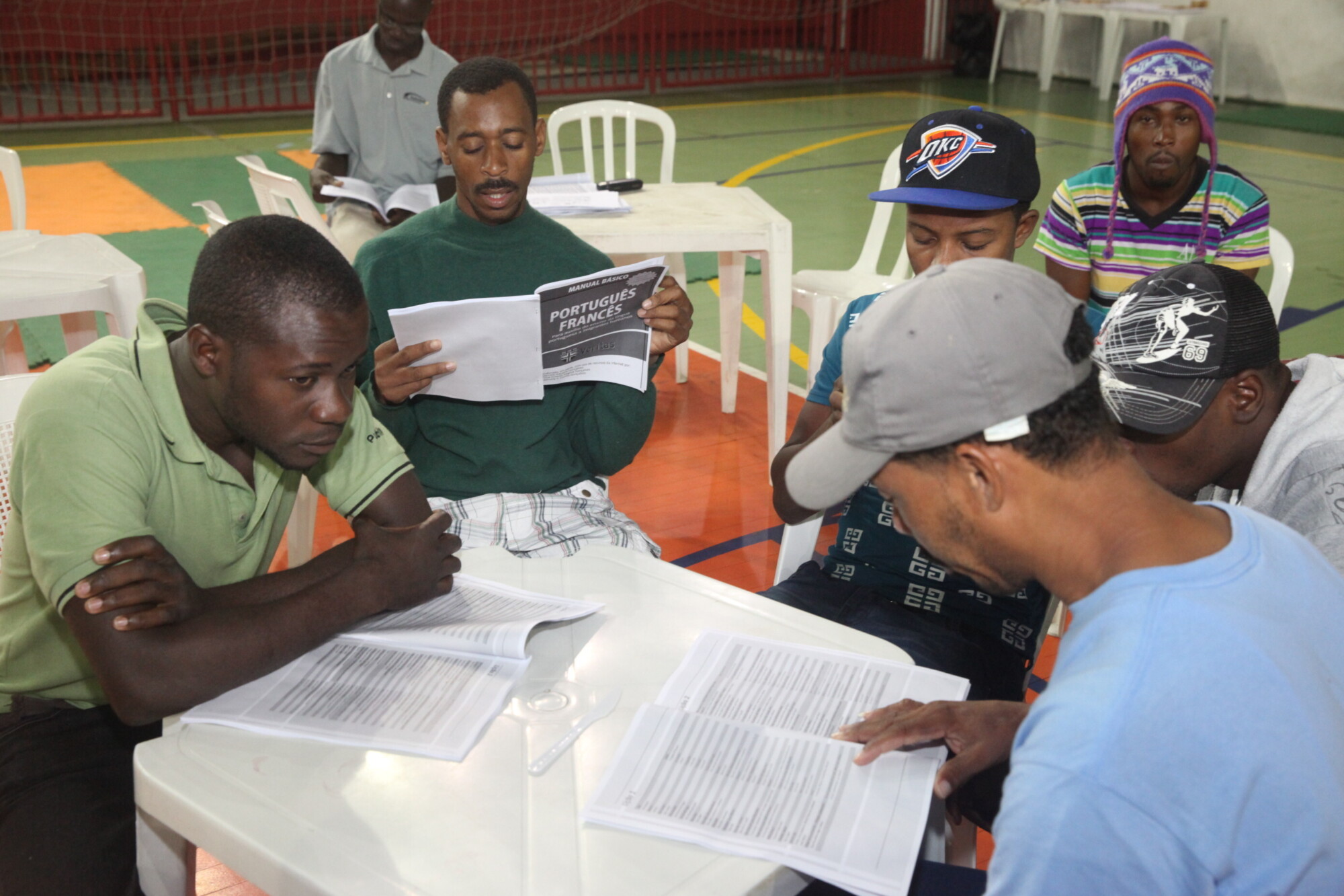 Imigrantes haitianos e senegaleses buscam oportunidade de trabalho no Brasil. FOTOS: Fábio Queiroz/Agência AL