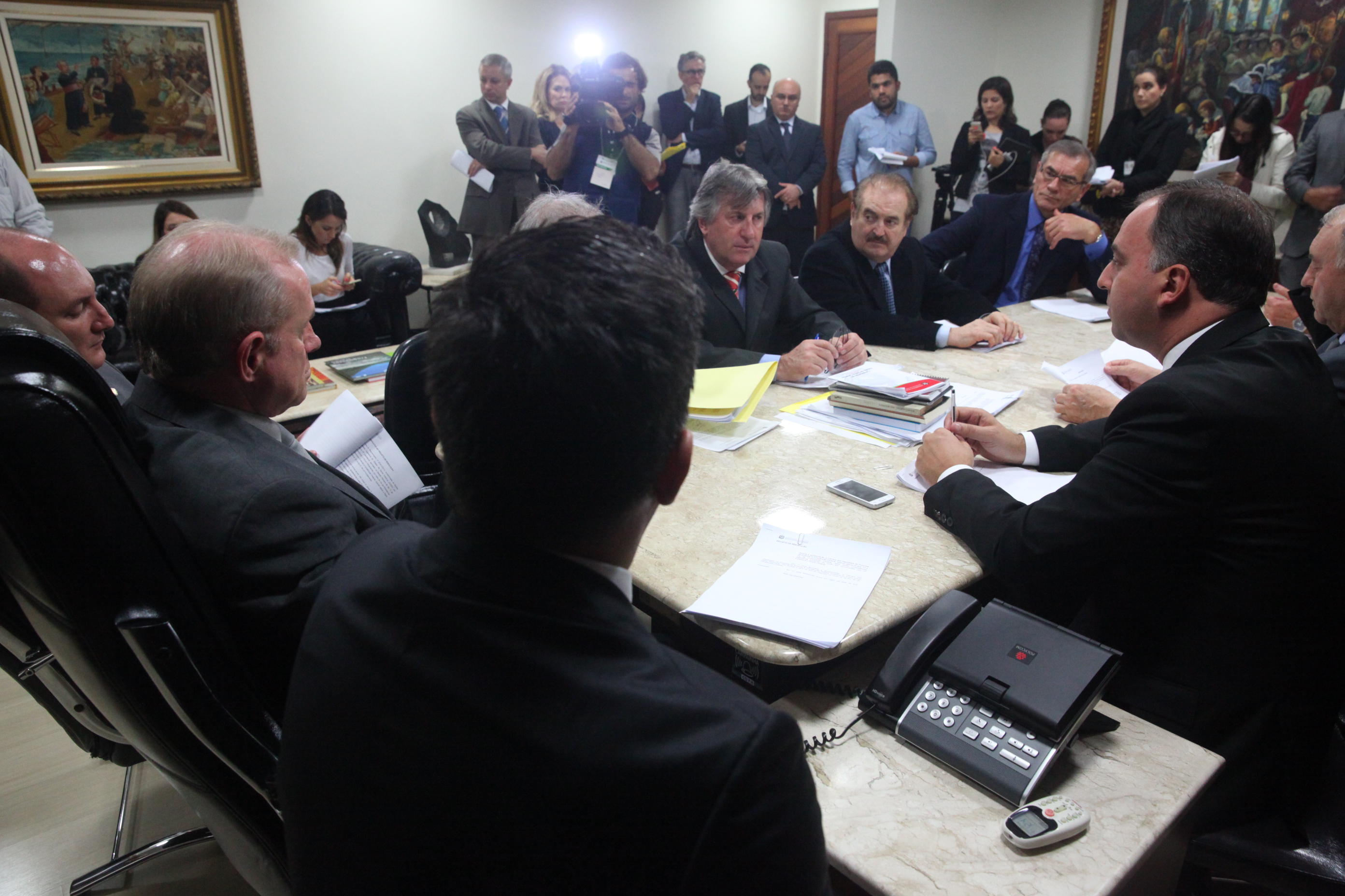 Entrega das propostas que alteram o Pacto Federativo. Foto: Eduardo Guedes de Oliveira / Agência AL