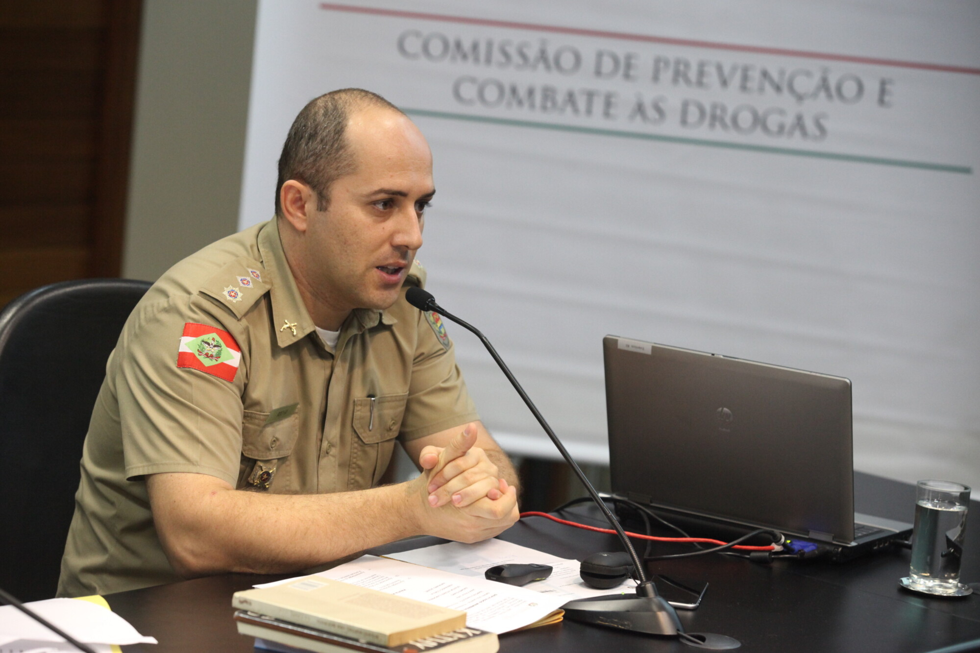 Comissão de Prevenção e Combate às Drogas recebe coordenador do Proerd