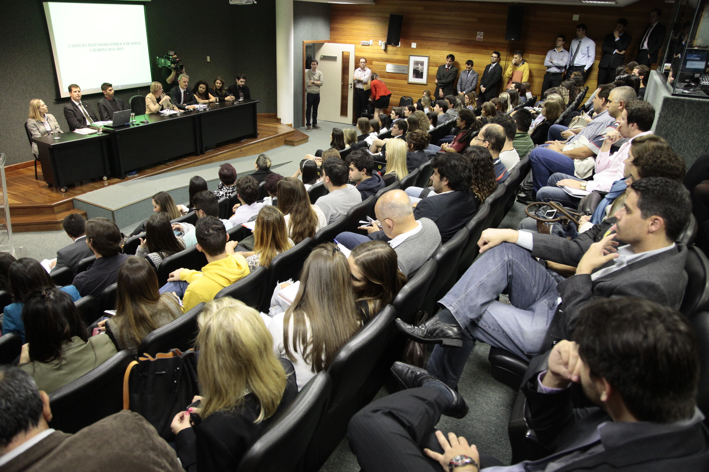 Audiência Pública para debater os 2 anos da Defensoria Pública do Estado de Santa Catarina. Foto: Miriam Zomer/Agência AL