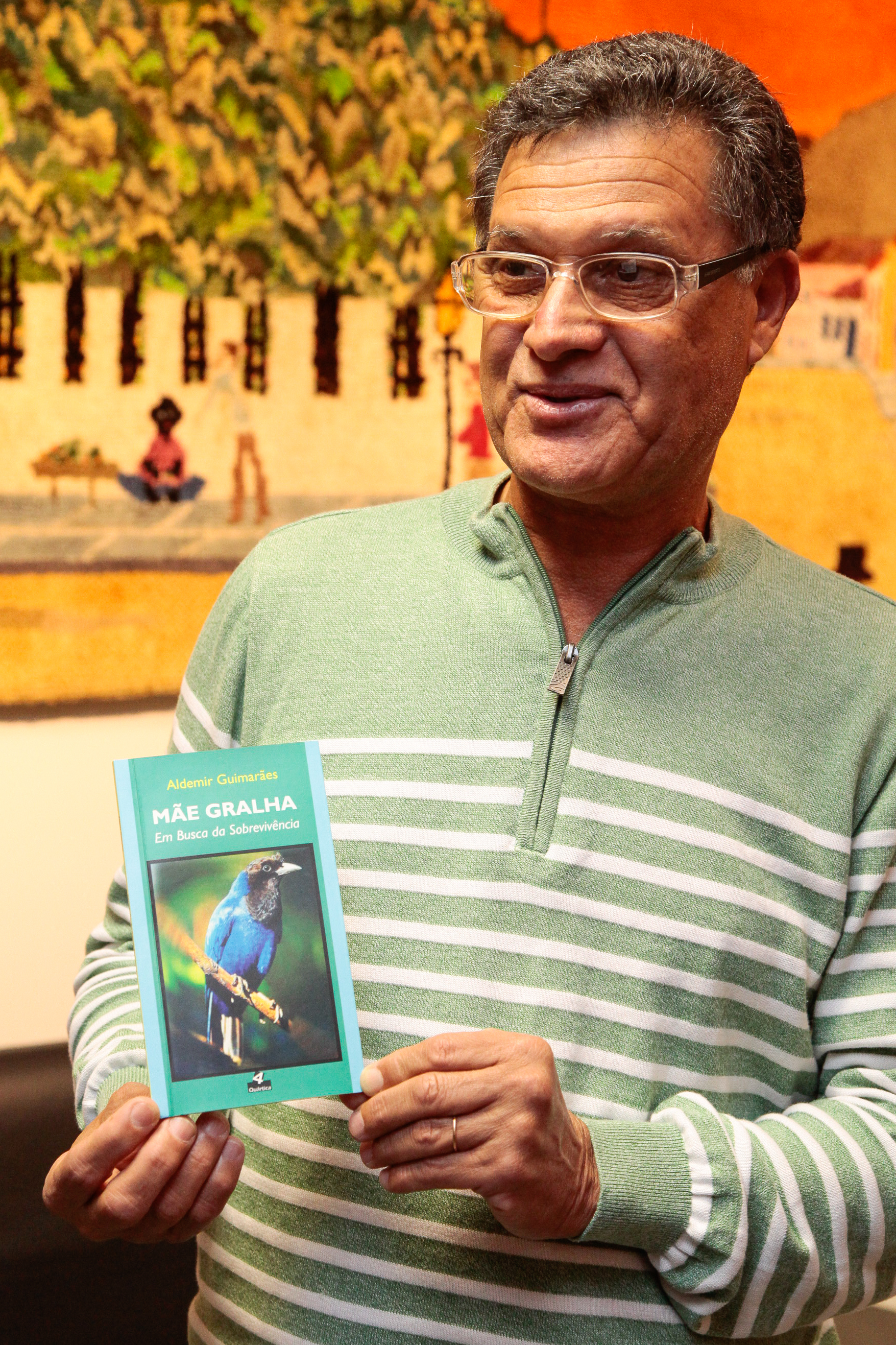 Lançamento do livro Mãe Gralha em Busca da Sobrevivência - Autor: Aldemir Guimarães. Foto: Miriam Zomer/Agência AL