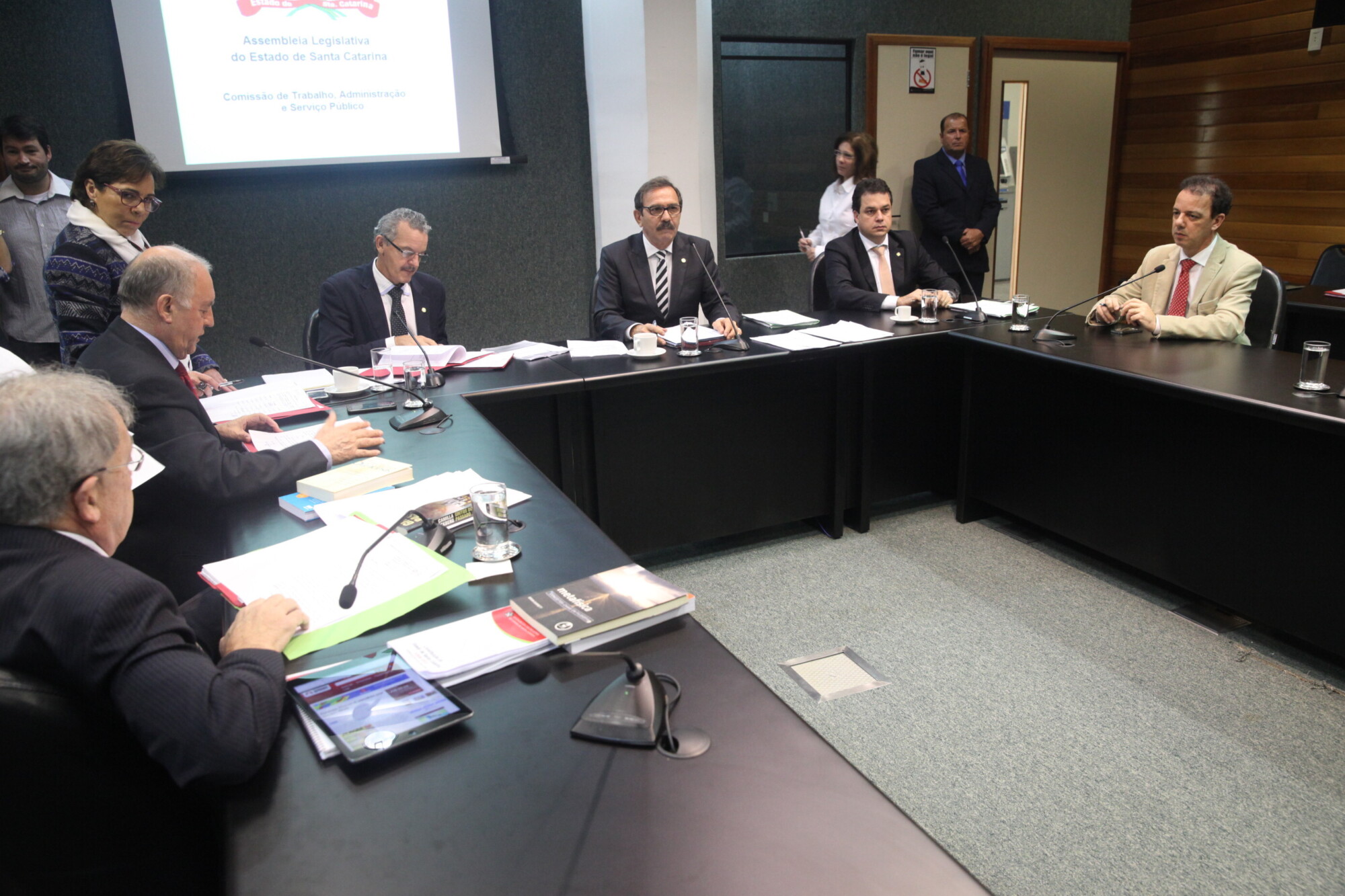 Comissão aprova projeto que institui o Fundo Especial da Defensoria Pública
