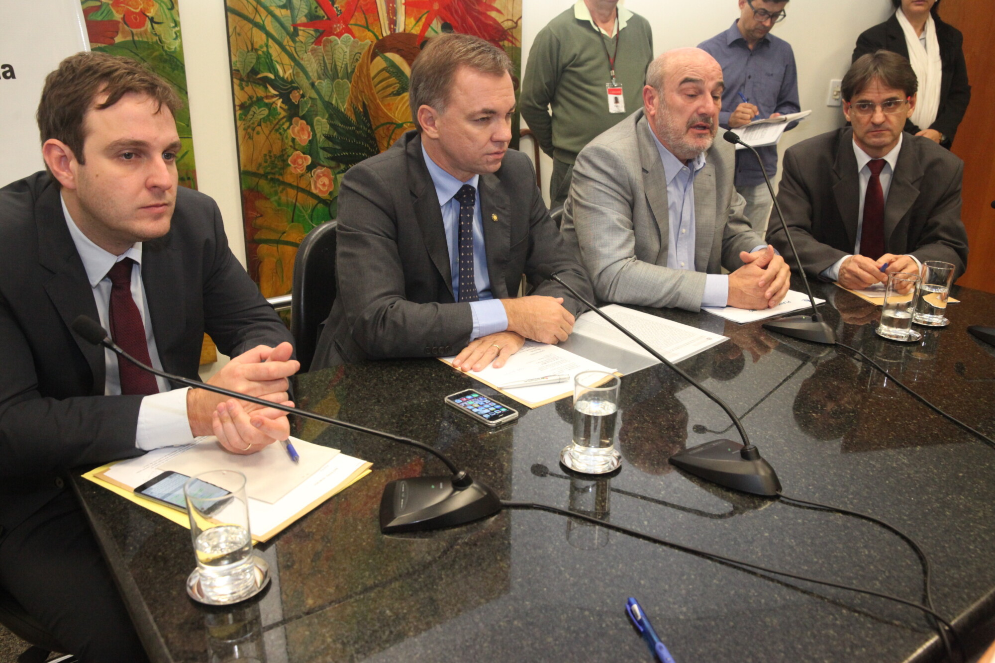 Valter Gallina e os deputados Ricardo Guidi, Gean Loureiro e Neodi Saretta FOTO: Fábio Queiroz/Agência AL