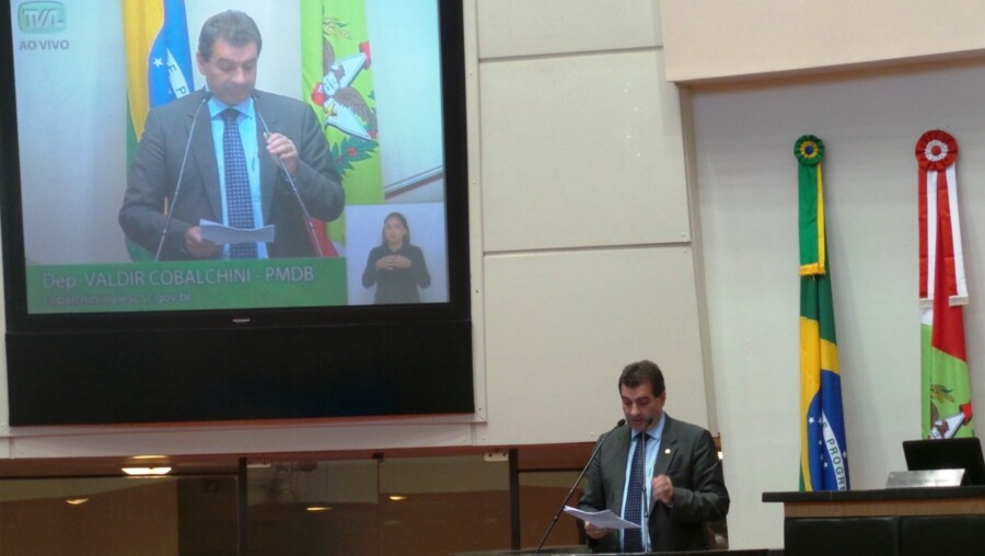 Deputado Valdir Cobalchini. FOTO: Divulgação