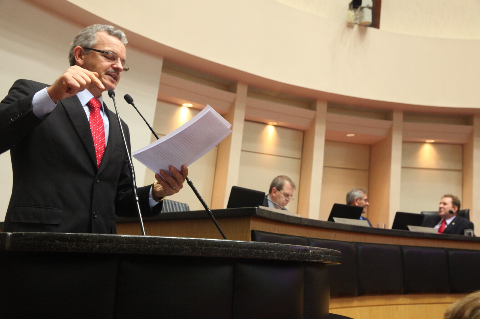 Dirceu Dresch propõe incentivo para minigeração de energia elétrica