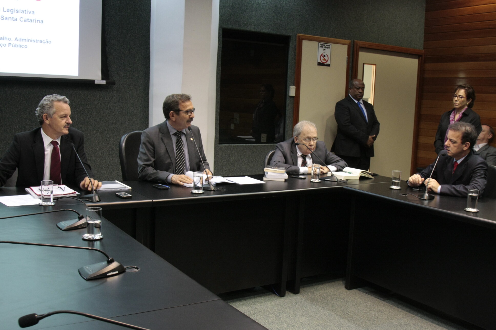 Aprovado projeto que trata do valor da bolsa de estágio no MPSC