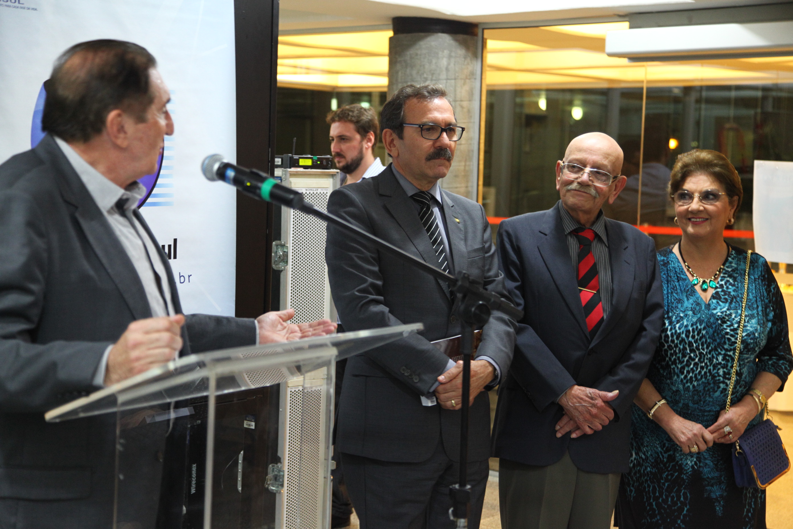 Lançamento Literário - Conexão Brasil