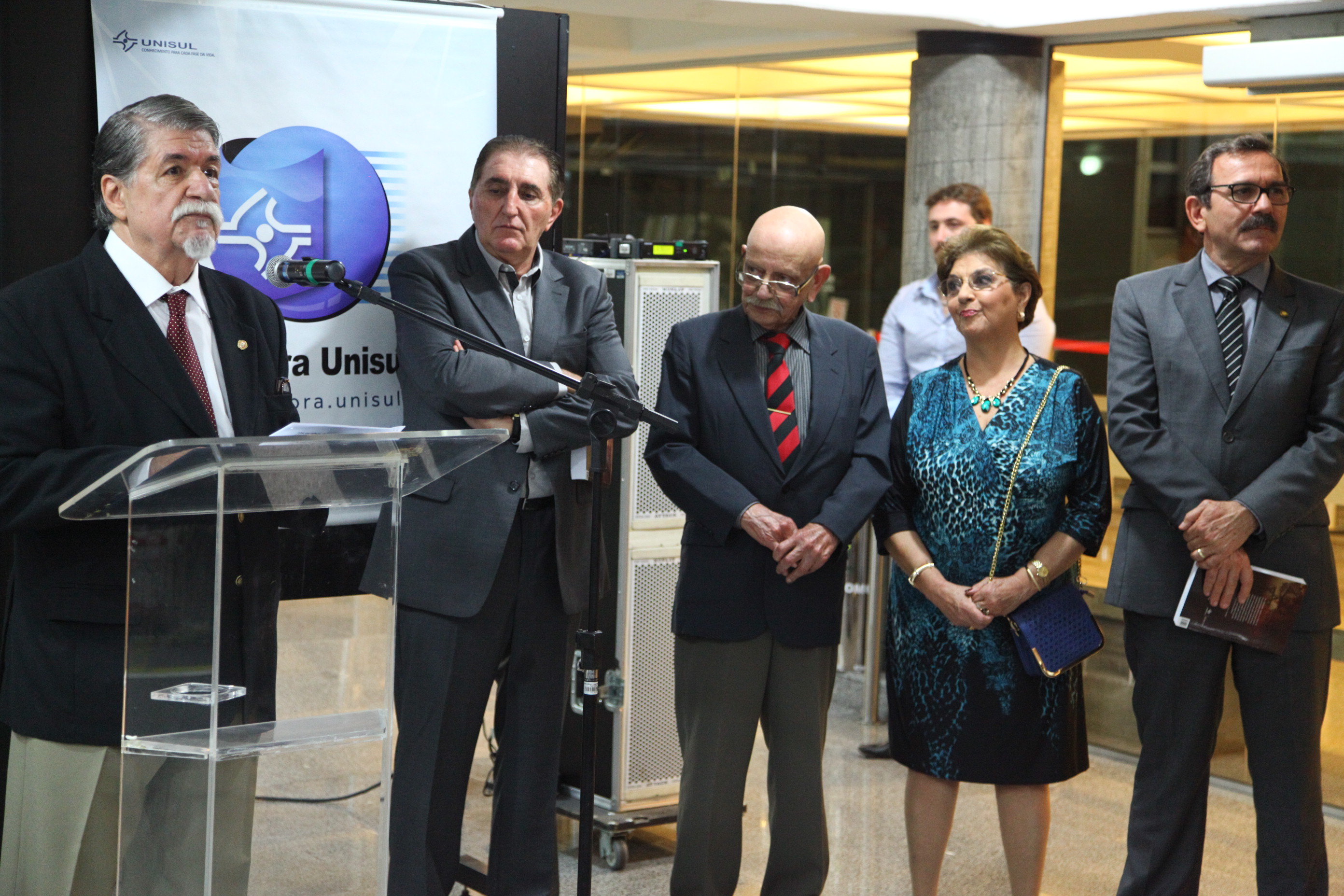 Lançamento Literário - Conexão Brasil
