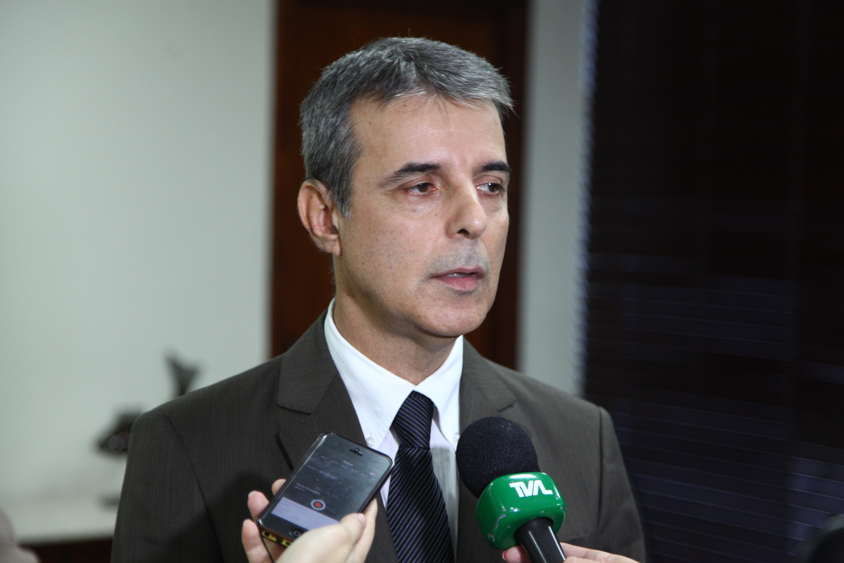 Transporte de Cargas Perigosas - Dirceu Silveira