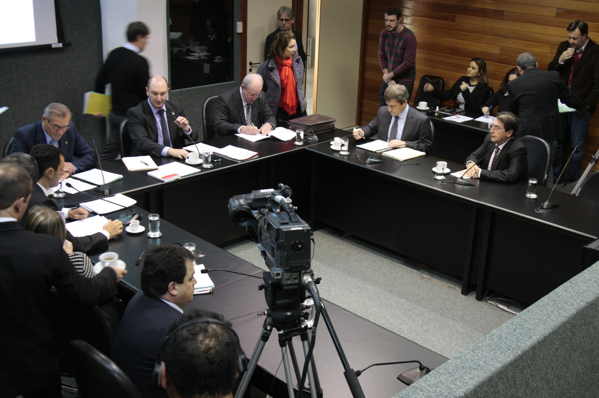 Avança PEC que permite súmulas vinculantes no TJ/SC