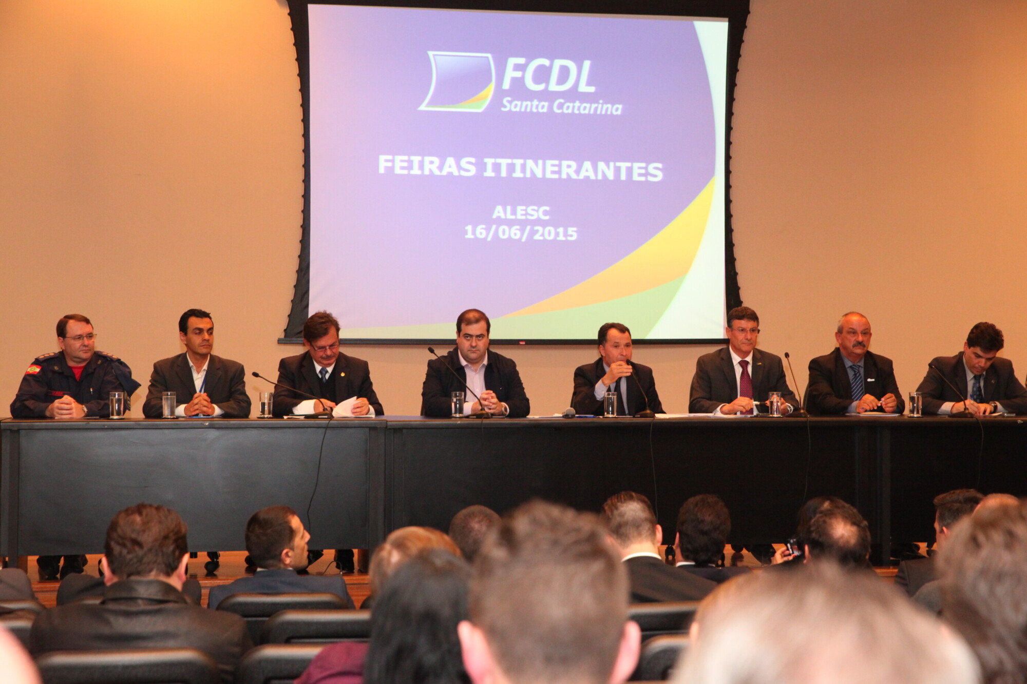 Frente apresenta pedidos para restringir feiras itinerantes em SC