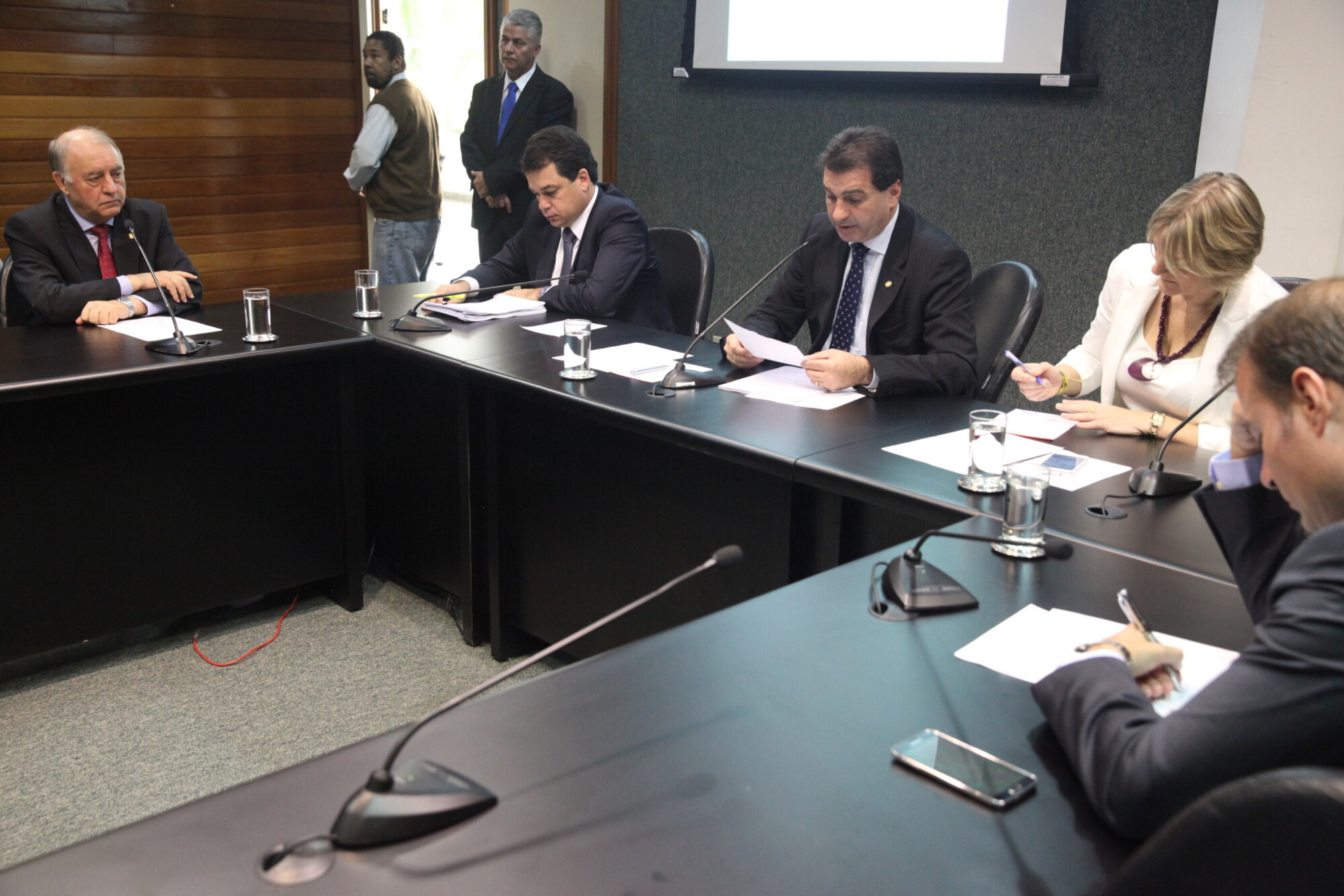 Comissão define agenda de trabalho relativa ao Plano Estadual de Educação